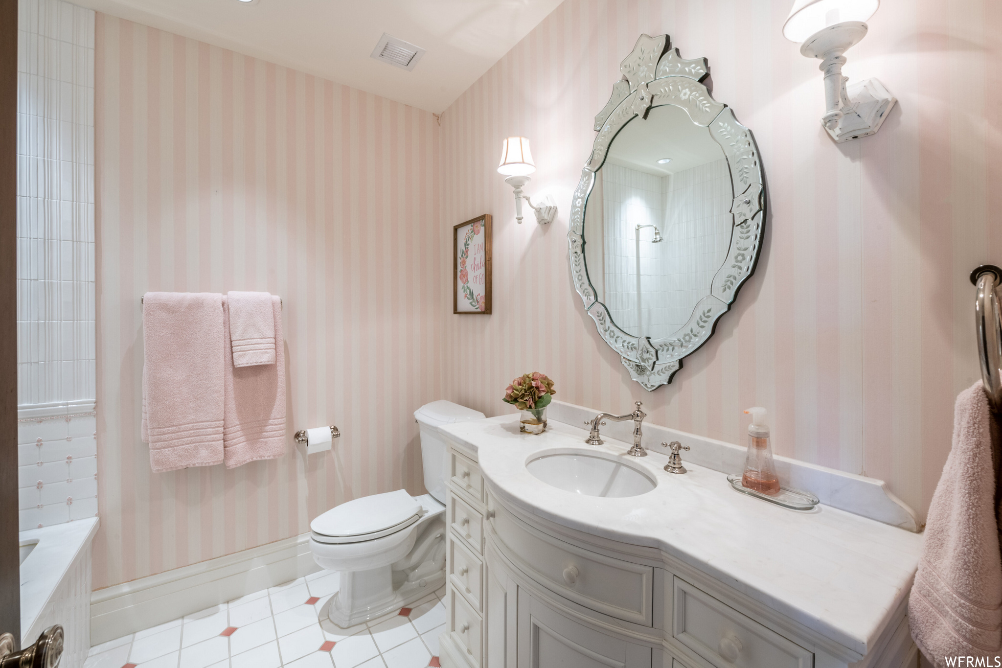 2304 S Oneida St, Salt Lake City, Utah, 84109, United States, 7 Bedrooms Bedrooms, ,6 BathroomsBathrooms,Residential,For Sale,2304 S Oneida St,1664070