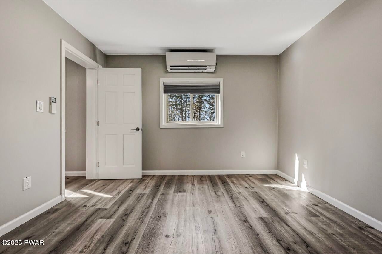 Lords Valley, Pennsylvania, 18428, United States, 4 Bedrooms Bedrooms, ,2 BathroomsBathrooms,Residential,For Sale,2005448