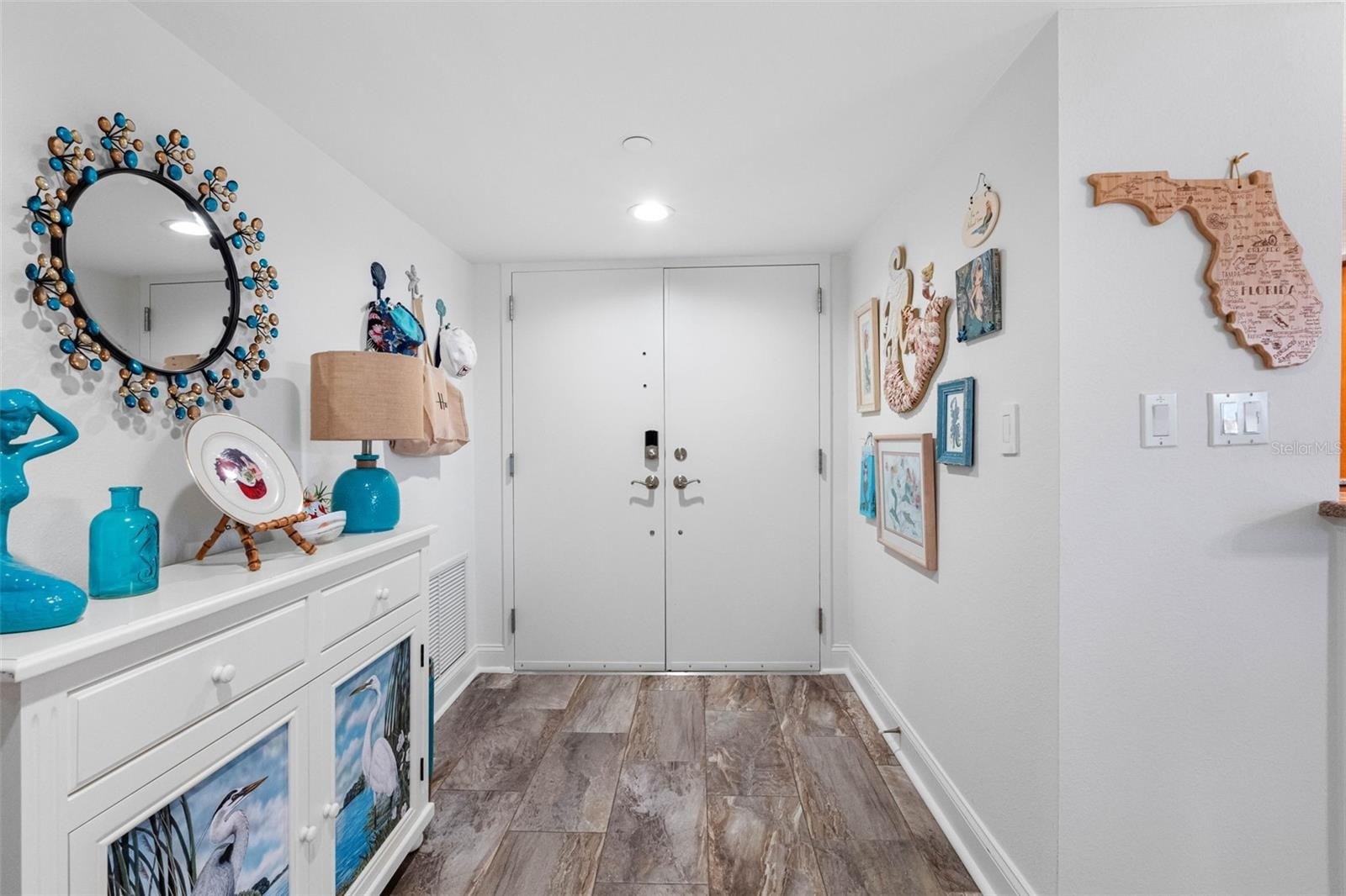 CLEARWATER BEACH, Florida, 33767, United States, 2 Bedrooms Bedrooms, ,2 BathroomsBathrooms,Residential,For Sale,2005521