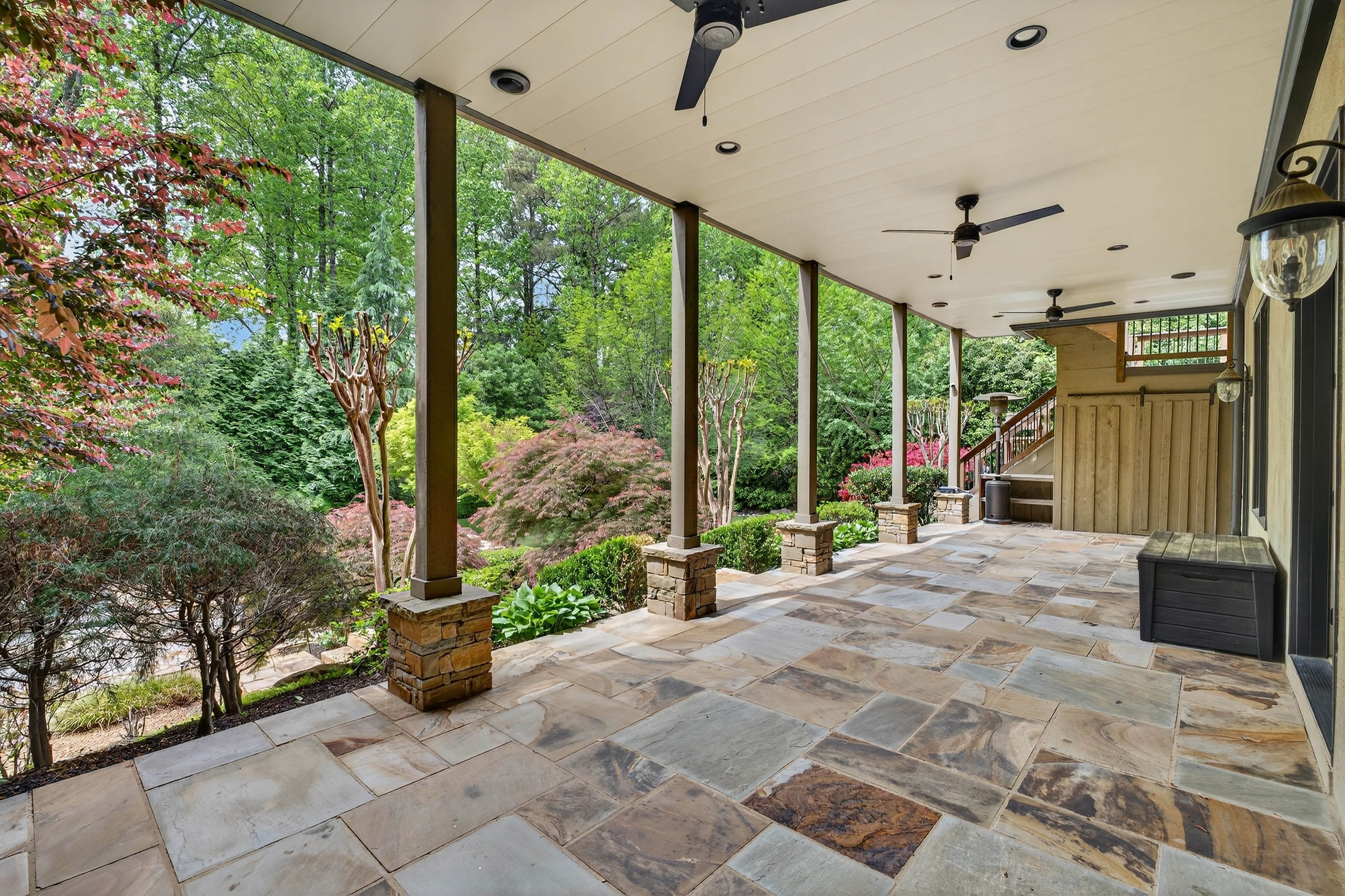  A Private, Resort-Caliber French Country Estate - 物件實景