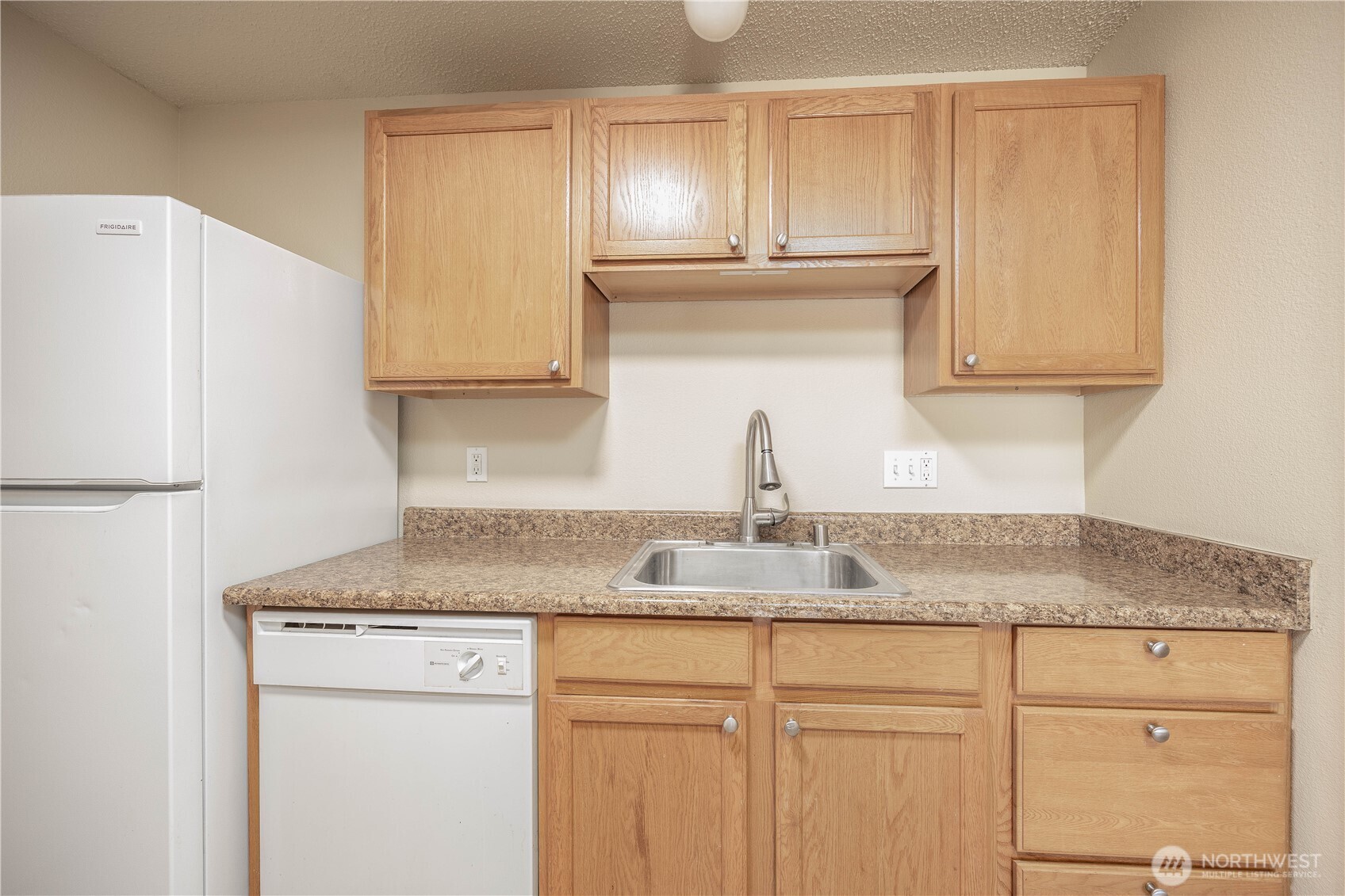 Centralia, Washington, 98531, United States, ,Residential,For Sale,1992957