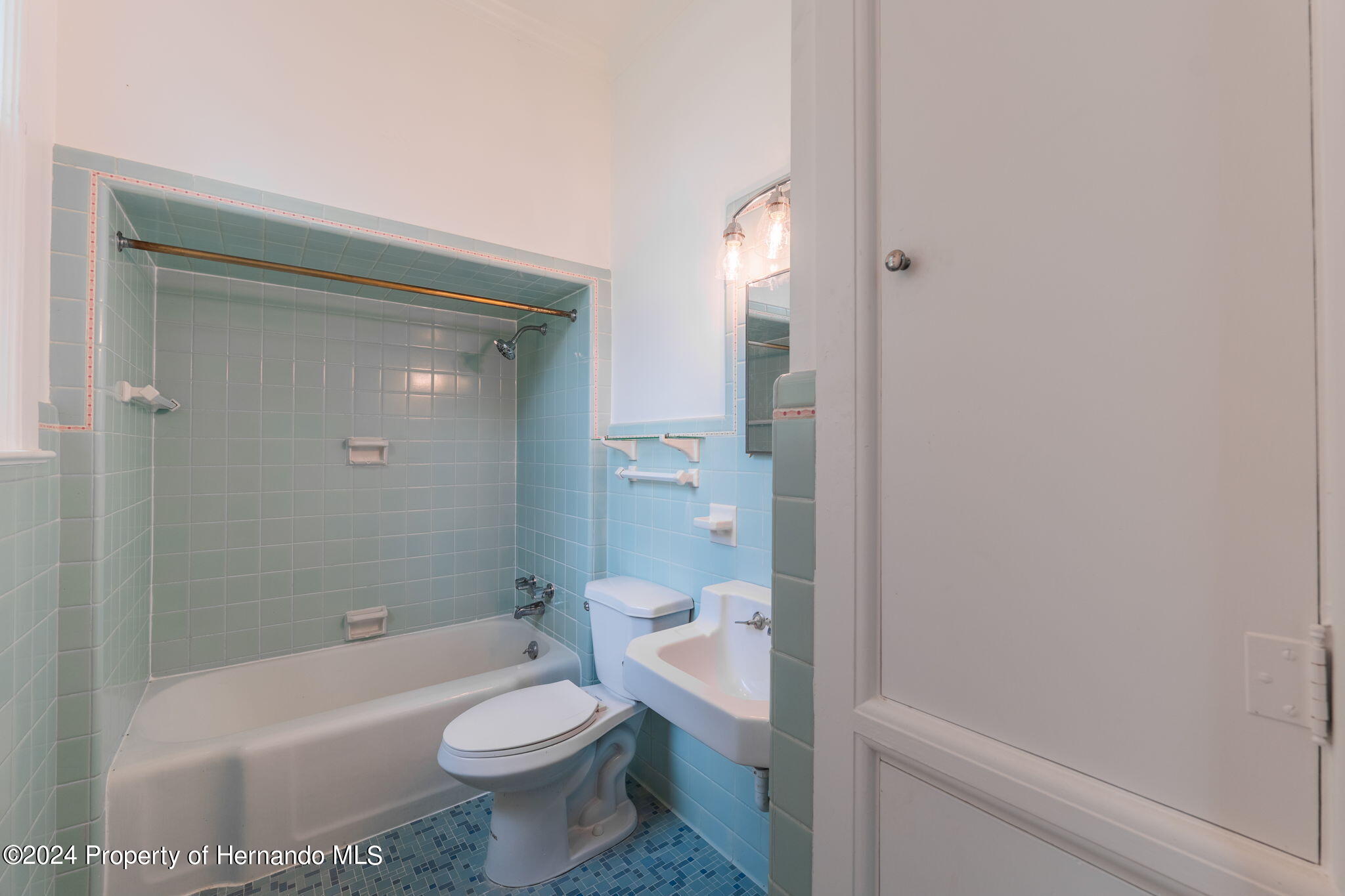 Brooksville, Florida, 34601, United States, 5 Bedrooms Bedrooms, ,3 BathroomsBathrooms,Residential,For Sale,1923467
