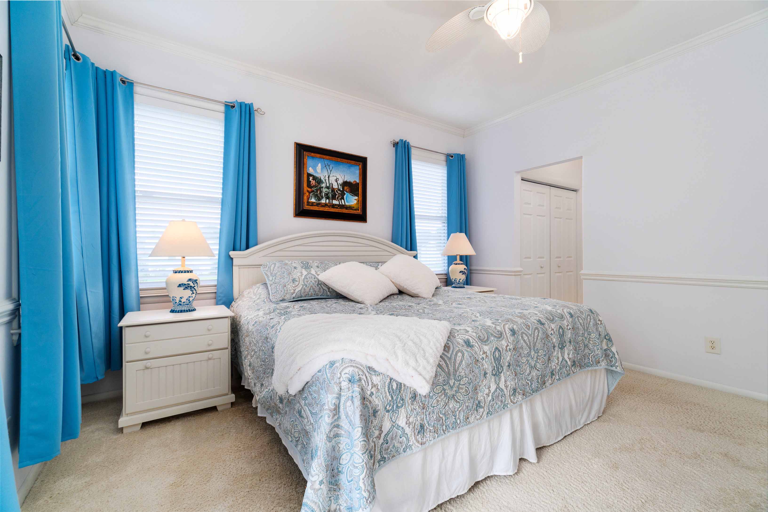 Oriental, North Carolina, 28571, United States, 4 Bedrooms Bedrooms, ,4 BathroomsBathrooms,Residential,For Sale,1944868
