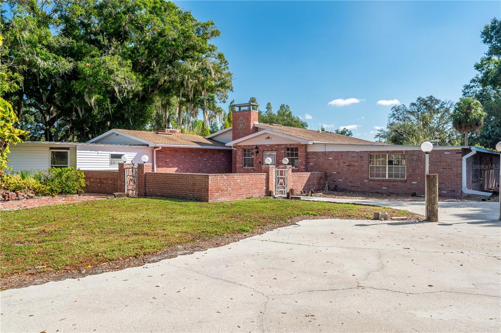 4911 W Sam Allen Road, Plant City, Florida, 33565, United States, 5 Bedrooms Bedrooms, ,3 BathroomsBathrooms,Residential,For Sale,4911 W Sam Allen Road,1672218