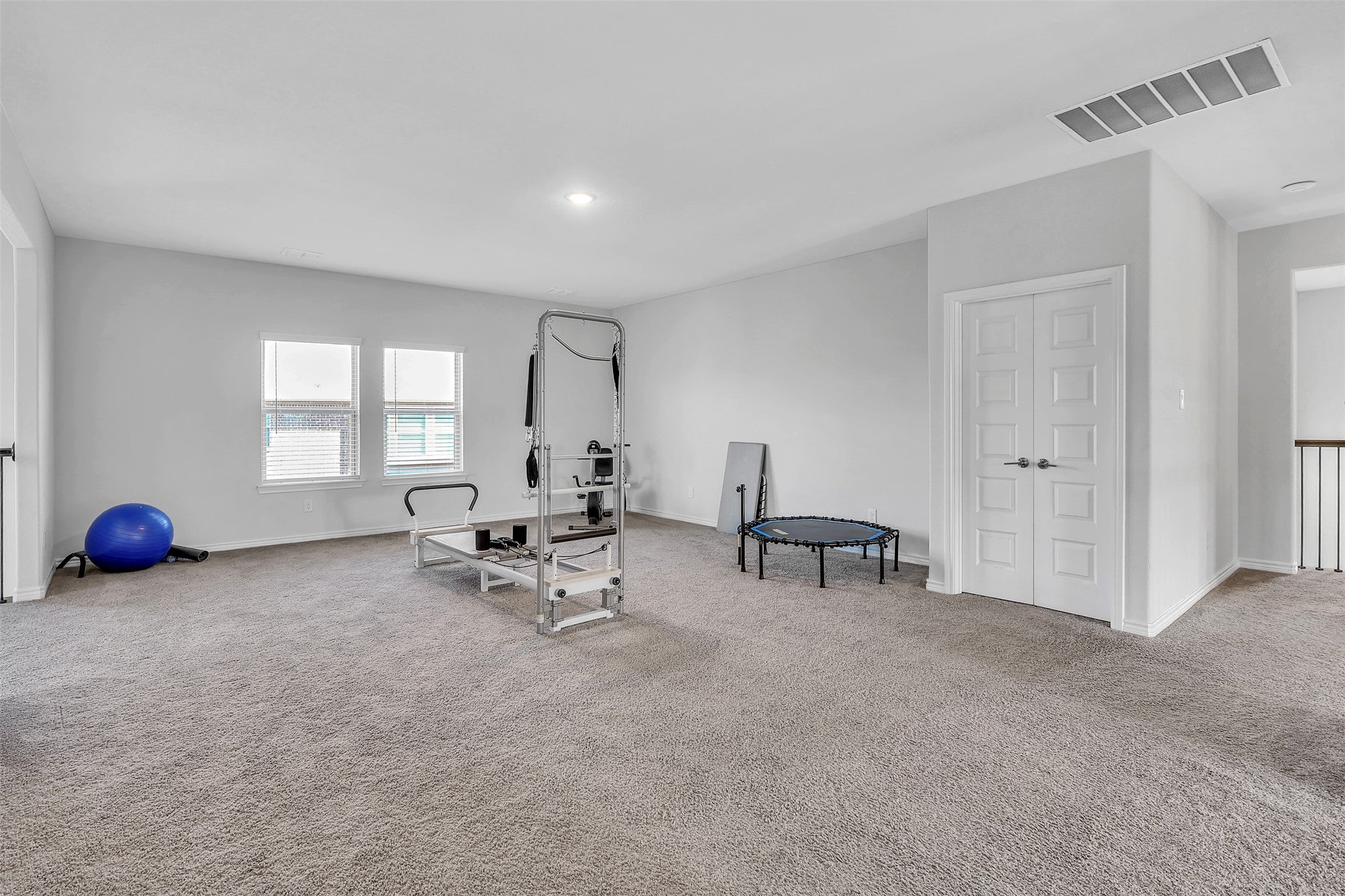 Justin, Texas, 76247, United States, 4 Bedrooms Bedrooms, ,4 BathroomsBathrooms,Residential,For Sale,1981121