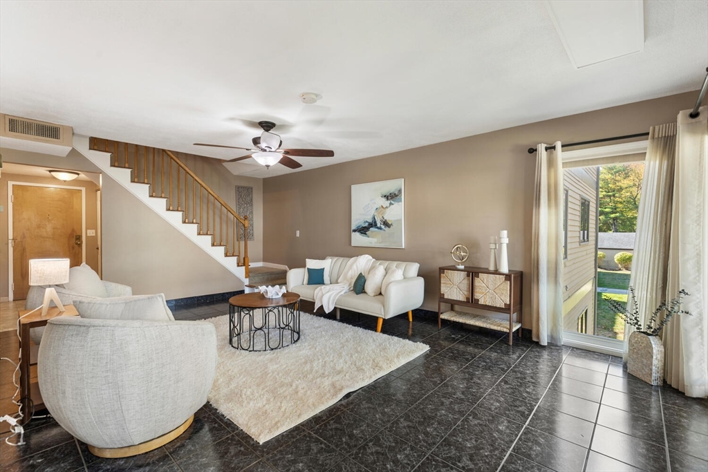 Peabody, Massachusetts, 01940, United States, 2 Bedrooms Bedrooms, ,3 BathroomsBathrooms,Residential,For Sale,1989957