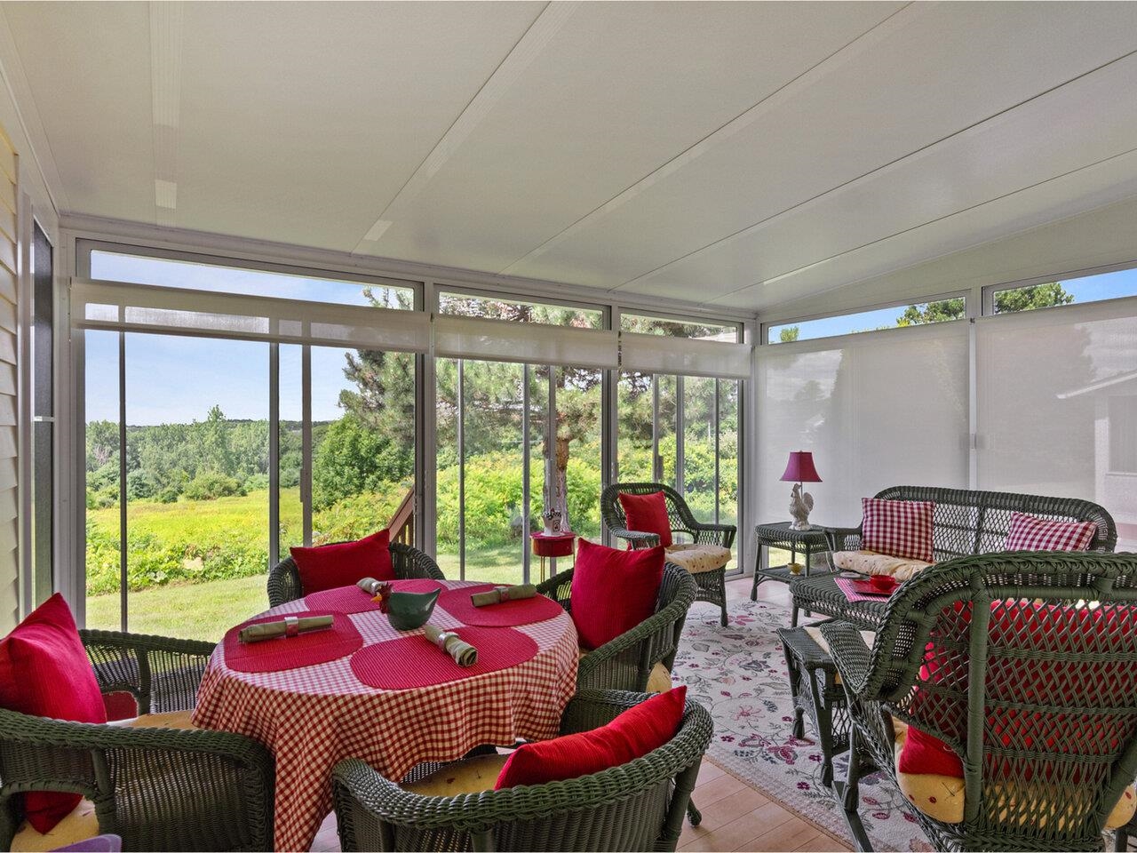 Williston, Vermont, 05495, United States, 2 Bedrooms Bedrooms, ,3 BathroomsBathrooms,Residential,For Sale,1901001
