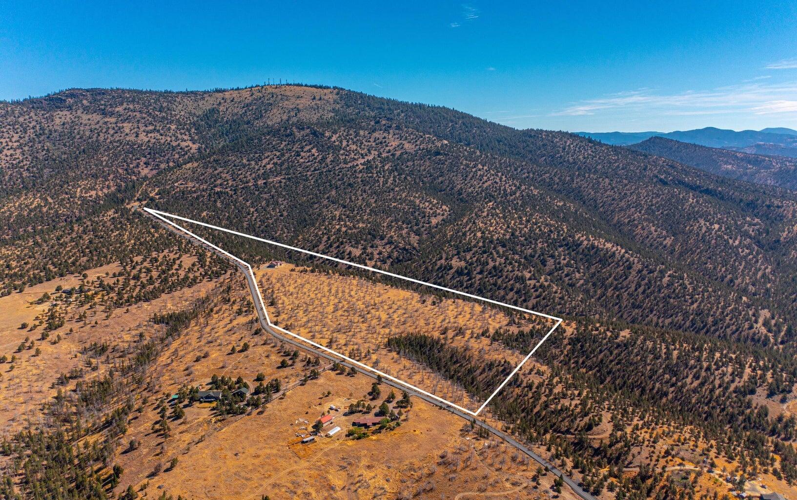 Prineville, Oregon, 97754, United States, 4 Bedrooms Bedrooms, ,3 BathroomsBathrooms,Residential,For Sale,1902068