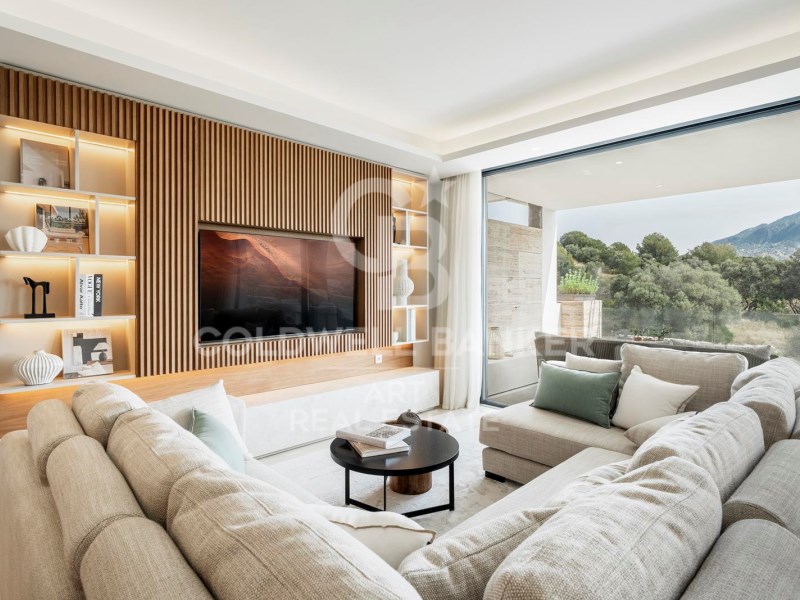 Marbella, Andalusia, ES, 2 Bedrooms Bedrooms, ,2 BathroomsBathrooms,Residential,For Sale,1874586