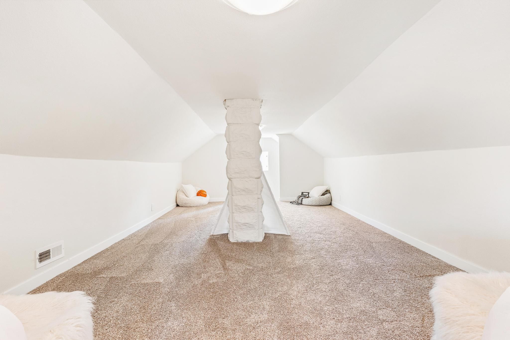  8632 45th Avenue South, Seattle, WA 98118 - 物件實景