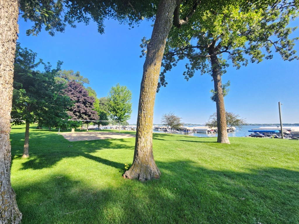 Clear Lake, Iowa, 50428, United States, 3 Bedrooms Bedrooms, ,1 BathroomBathrooms,Residential,For Sale,1937165
