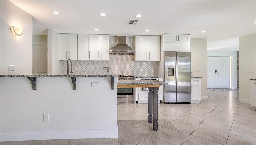 Sarasota, Florida, 34235, United States, 4 Bedrooms Bedrooms, ,3 BathroomsBathrooms,Residential,For Sale,1903701