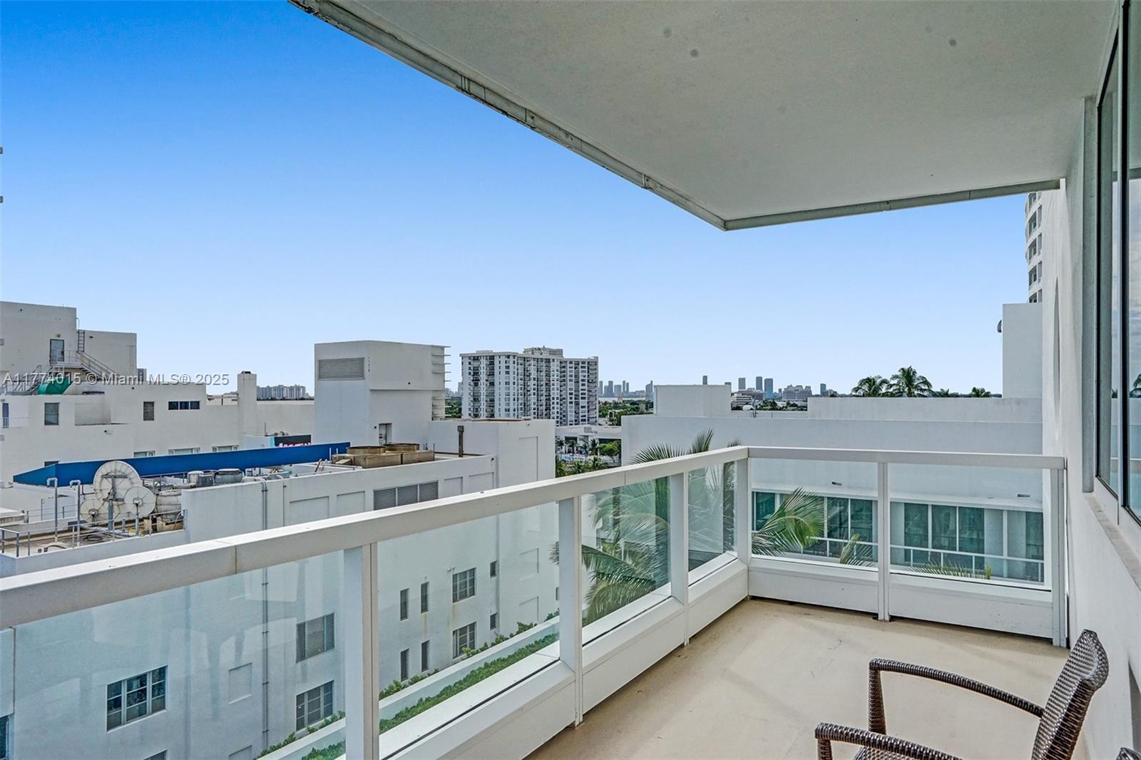 Miami Beach, Florida, 33140, United States, 2 Bedrooms Bedrooms, ,3 BathroomsBathrooms,Residential,For Sale,1759020