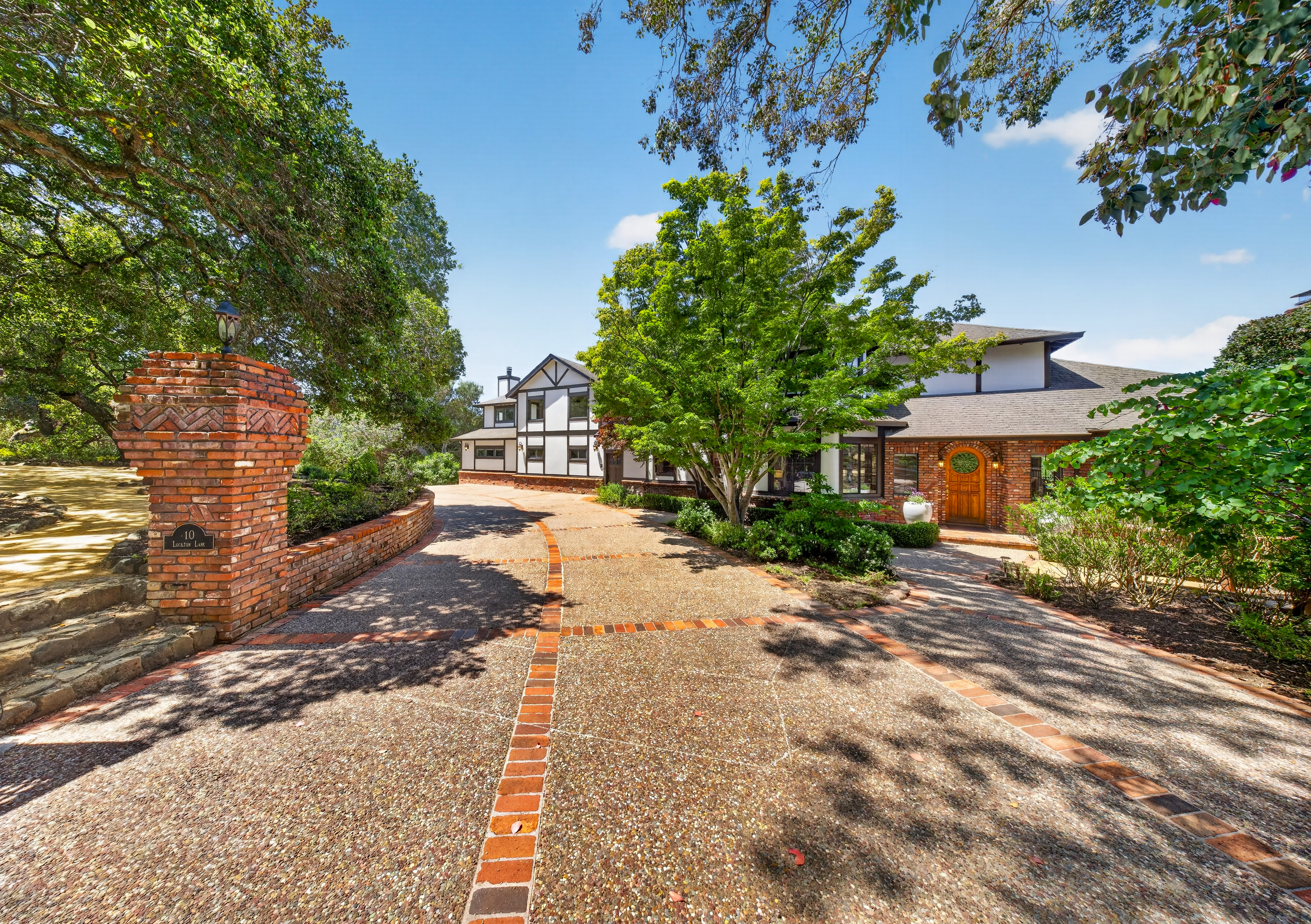 Grand Estate in Novato’s Prestigious Gated Lockton Lane - 物件實景