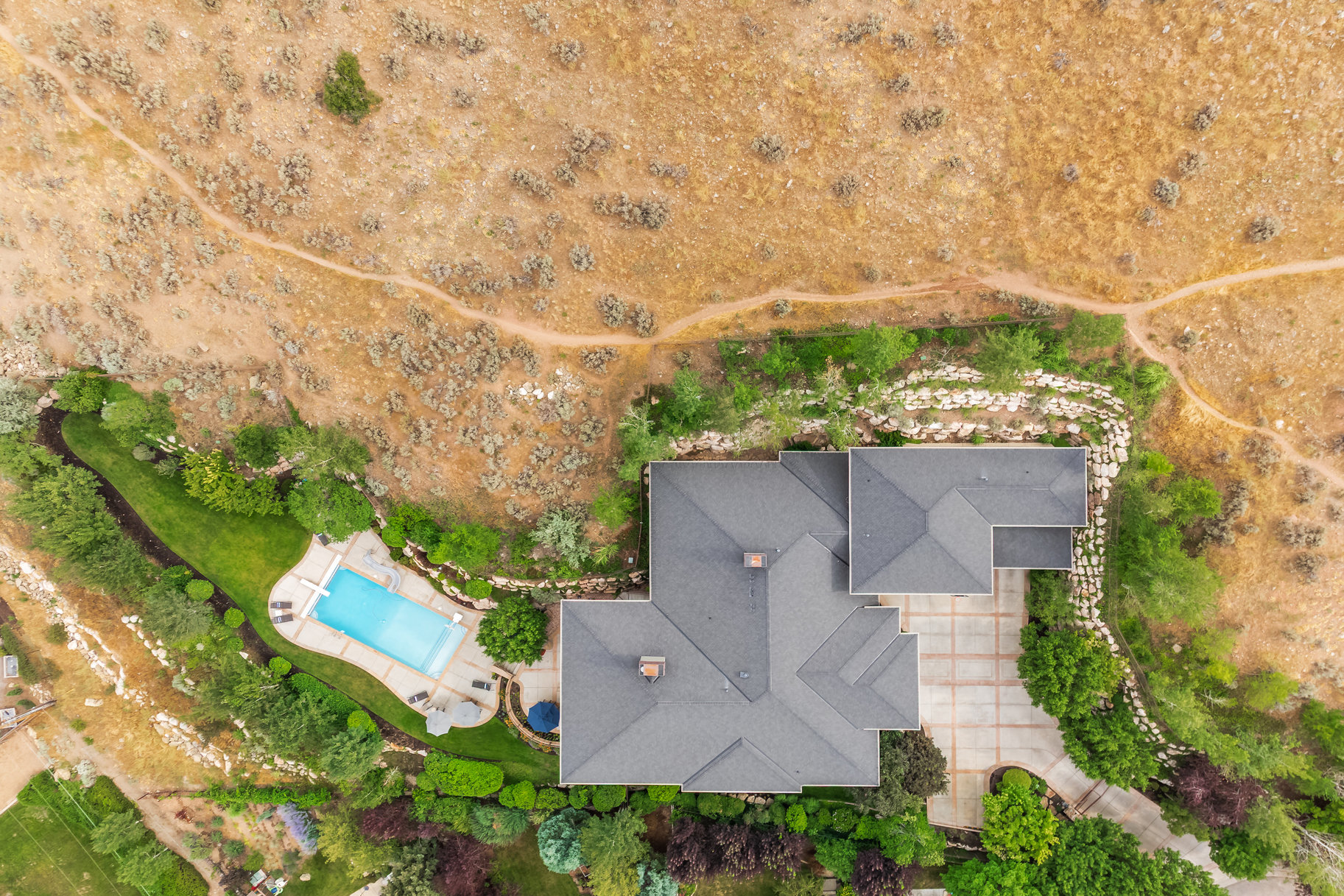  Timeless East Bench Craftsman Estate with Gated Entry, Expansive Light and Views - 物件實景