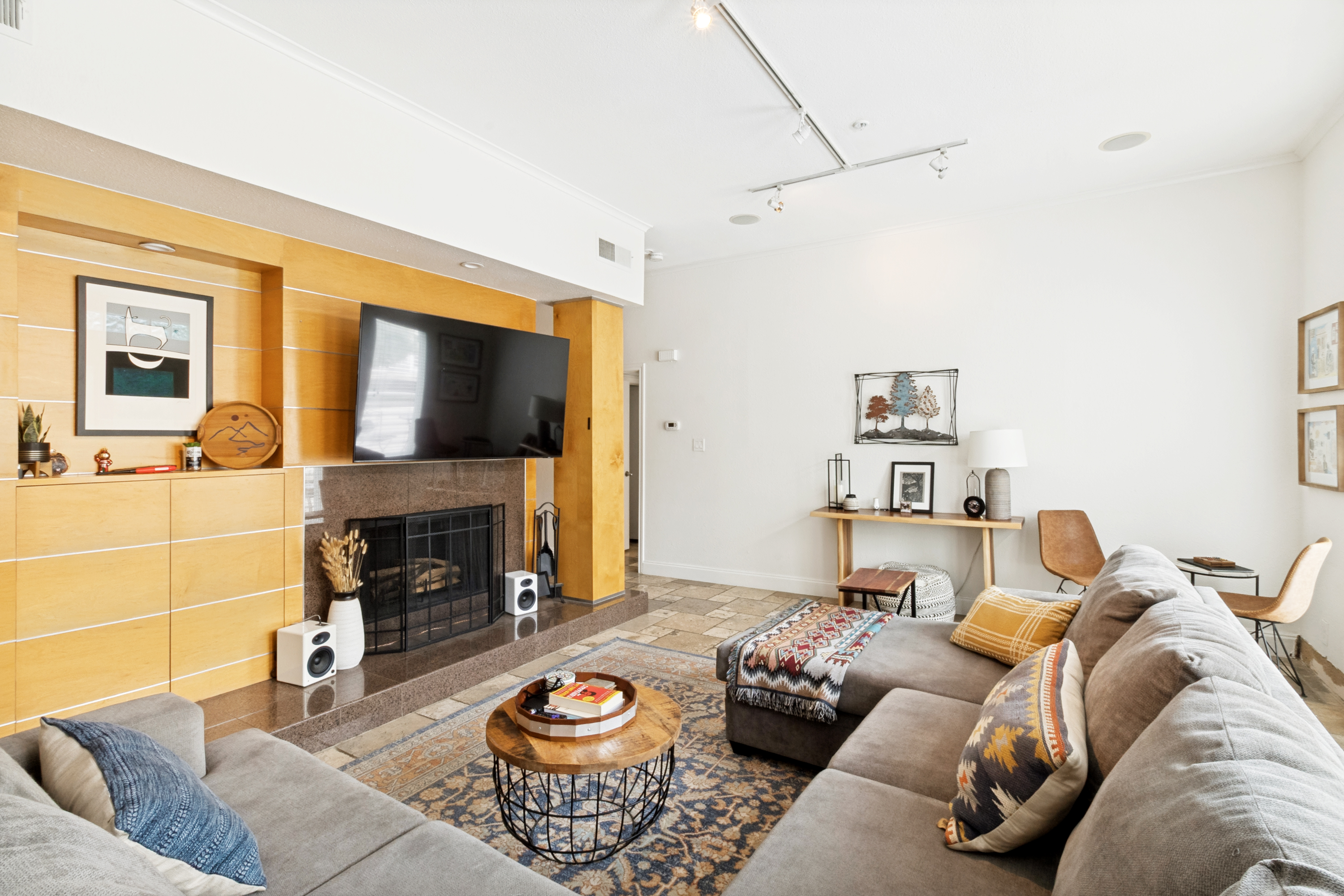  4040 Avondale Avenue #204 - 物件實景