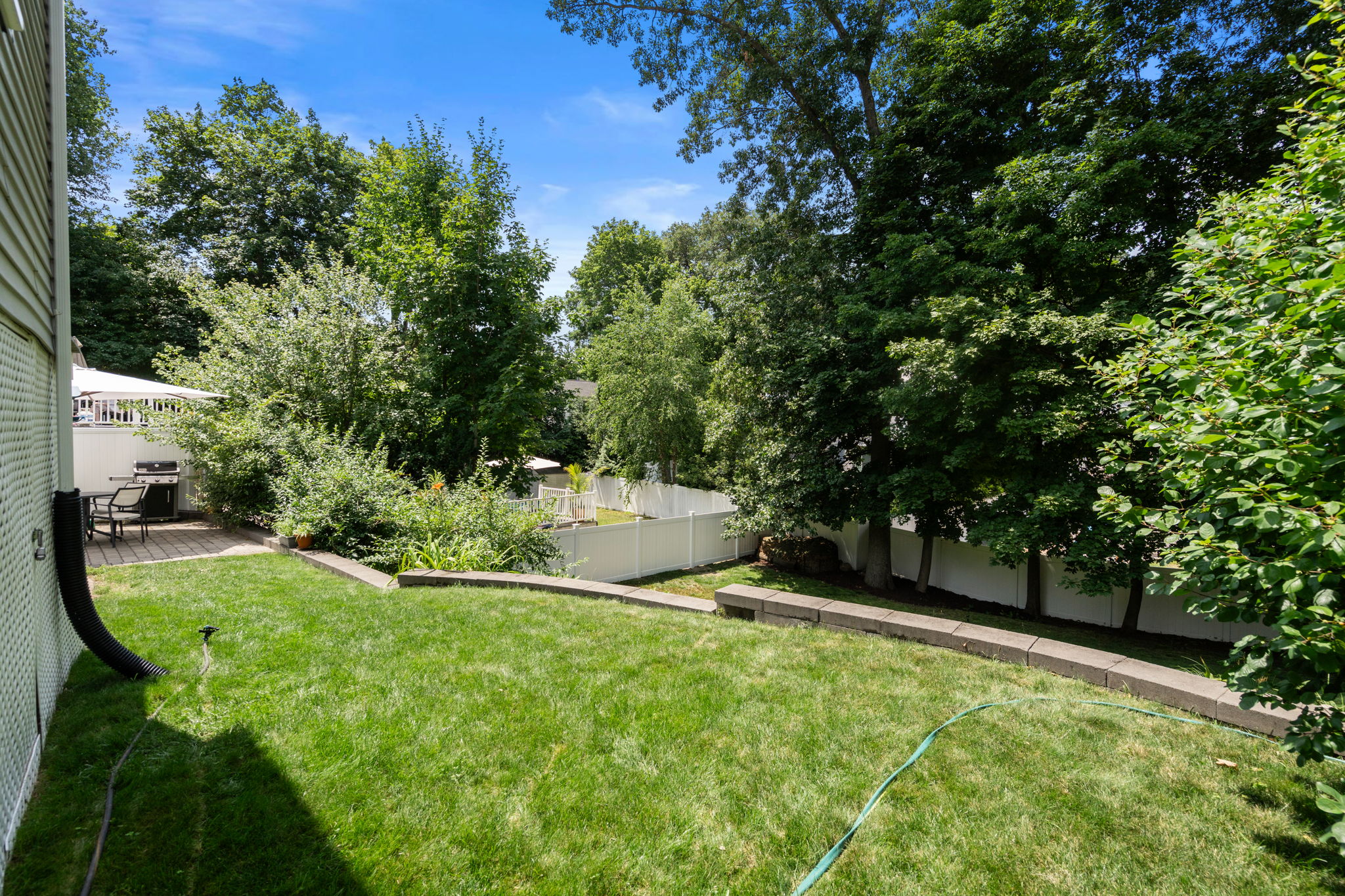  46 Macarthur Road, Stoneham, MA, 02180 - 物件實景