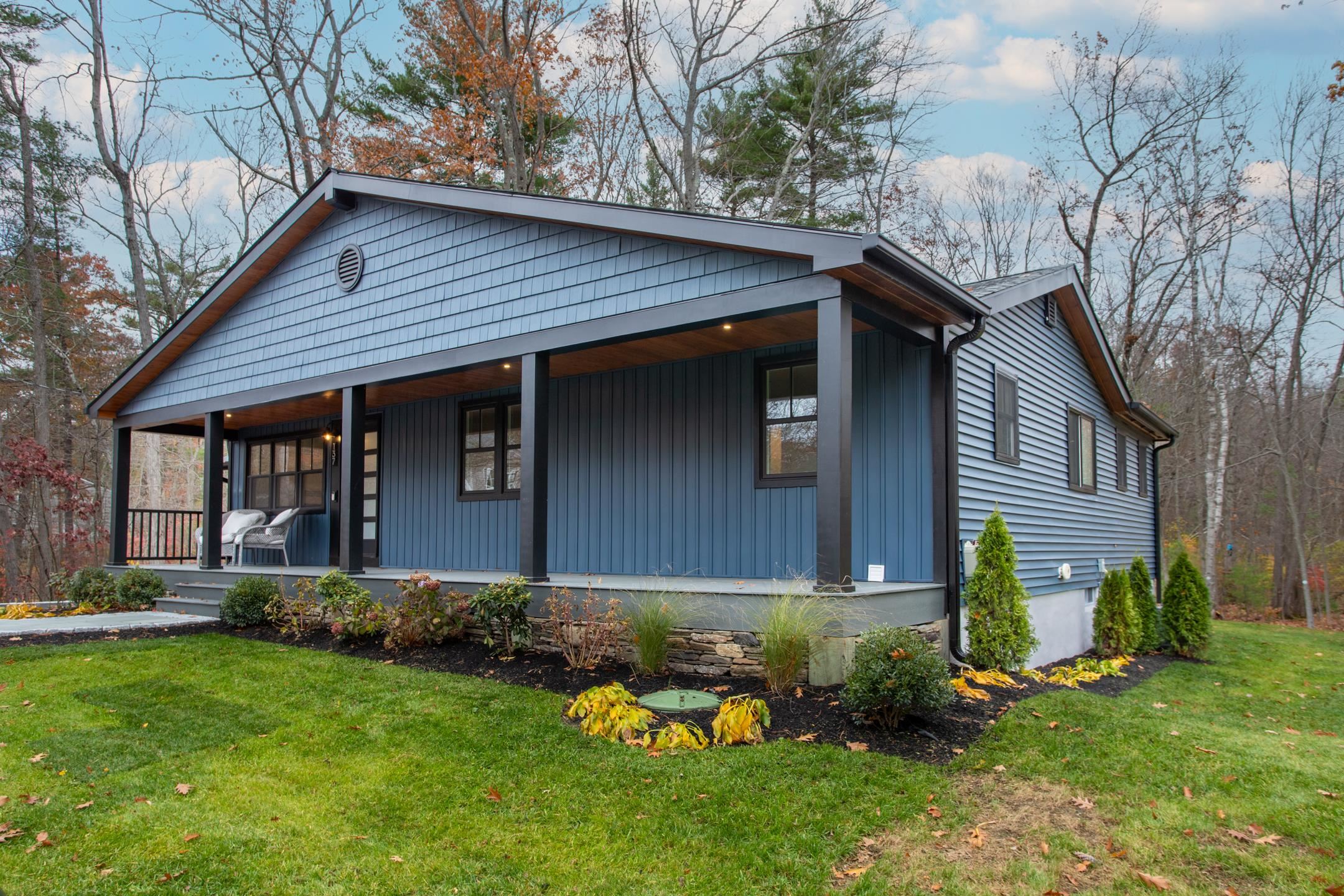 Portsmouth, New Hampshire, 03801, United States, 3 Bedrooms Bedrooms, ,1 BathroomBathrooms,Residential,For Sale,1991010