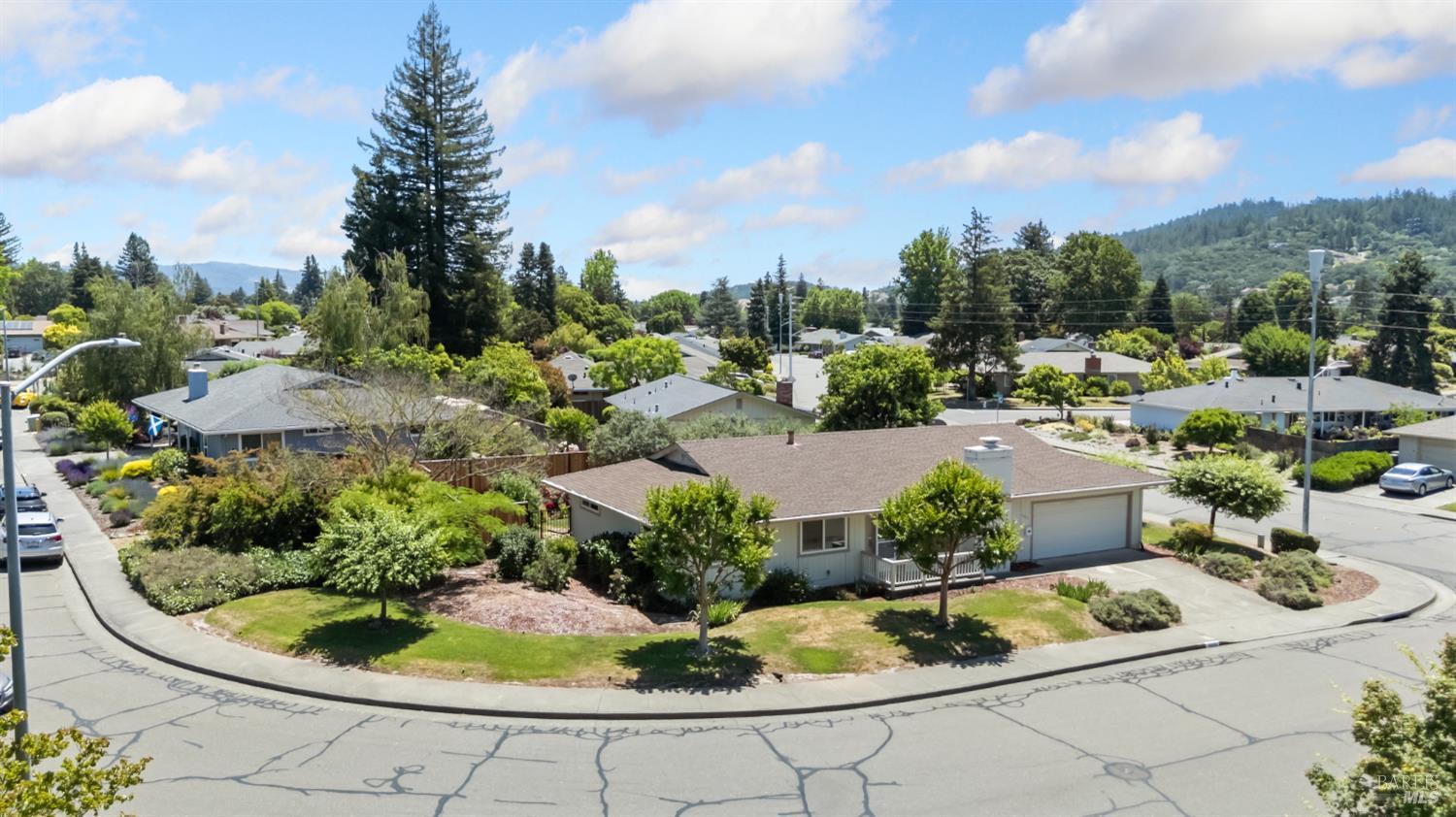 Santa Rosa, California, 95409, United States, 3 Bedrooms Bedrooms, ,2 BathroomsBathrooms,Residential,For Sale,1879429