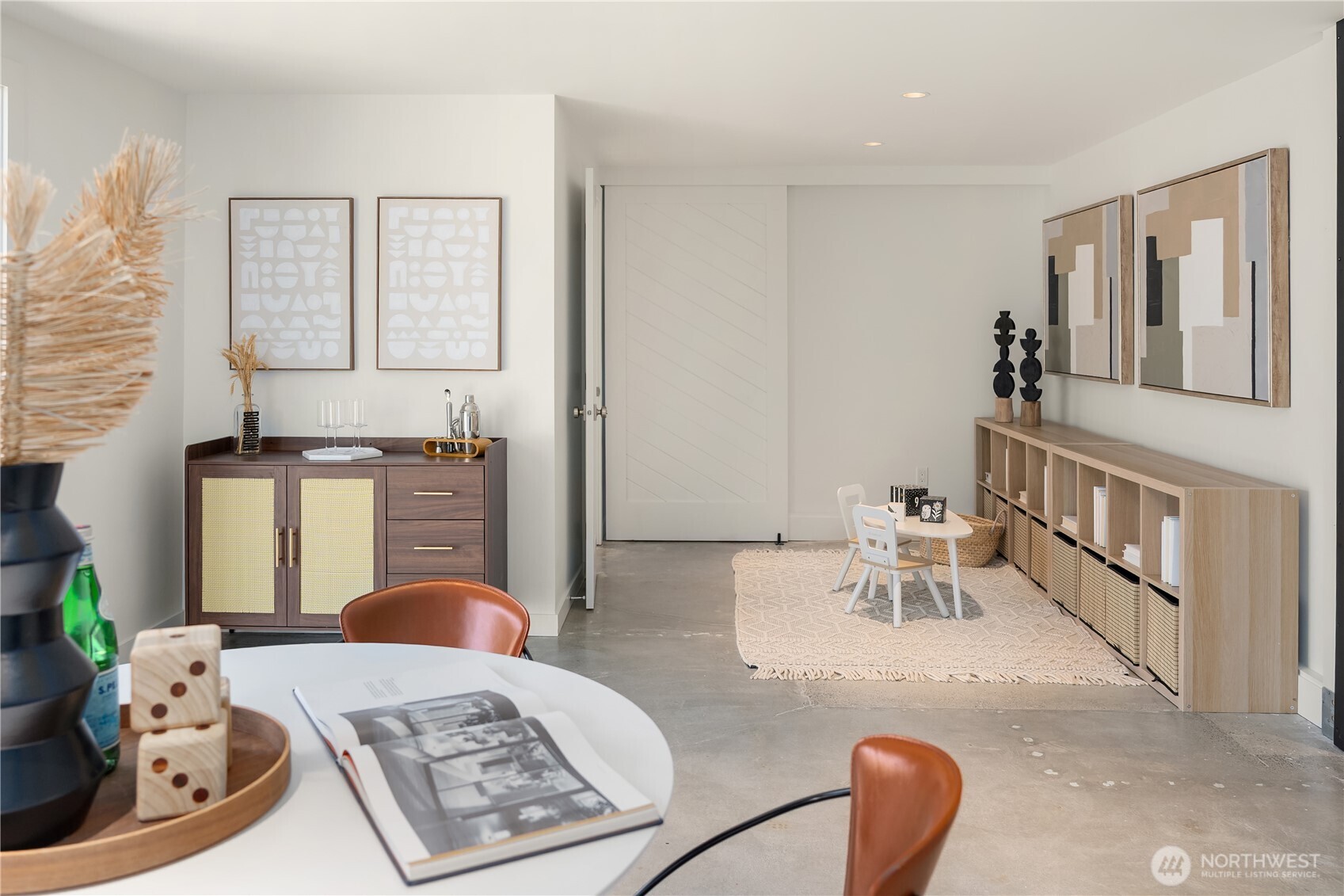 Seattle, Washington, 98177, United States, 4 Bedrooms Bedrooms, ,1 BathroomBathrooms,Residential,For Sale,1988079