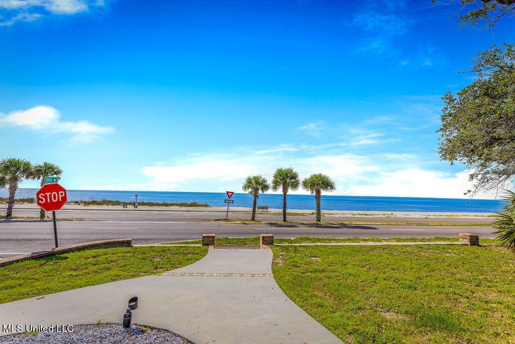 Gulfport, Mississippi, 39501, United States, 4 Bedrooms Bedrooms, ,3 BathroomsBathrooms,Residential,For Sale,1974056