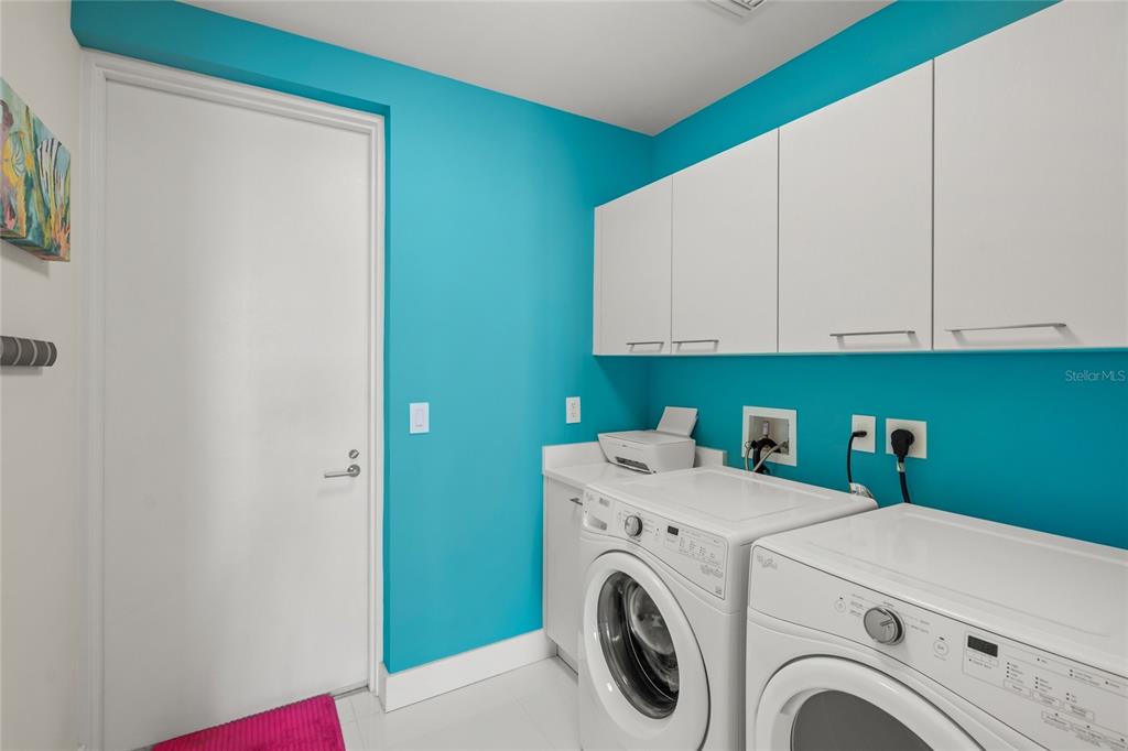 Sarasota, Florida, 34236, United States, 2 Bedrooms Bedrooms, ,3 BathroomsBathrooms,Residential,For Sale,2012128