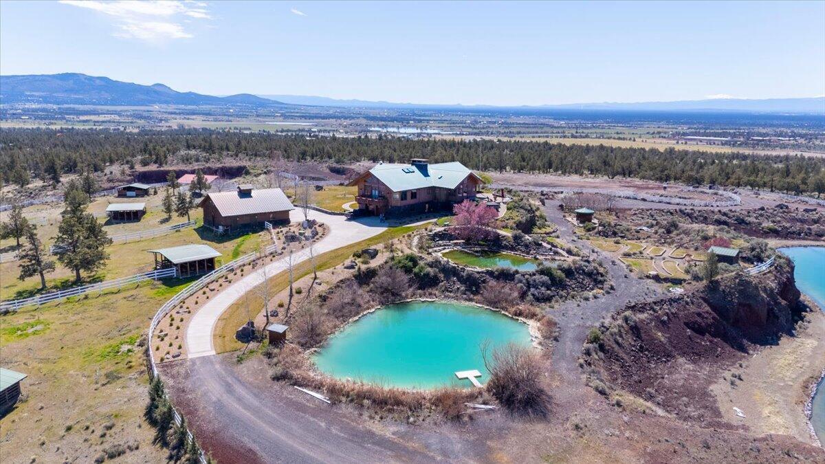 Powell Butte, Oregon, 97753, United States, 6 Bedrooms Bedrooms, ,5 BathroomsBathrooms,Residential,For Sale,2036948