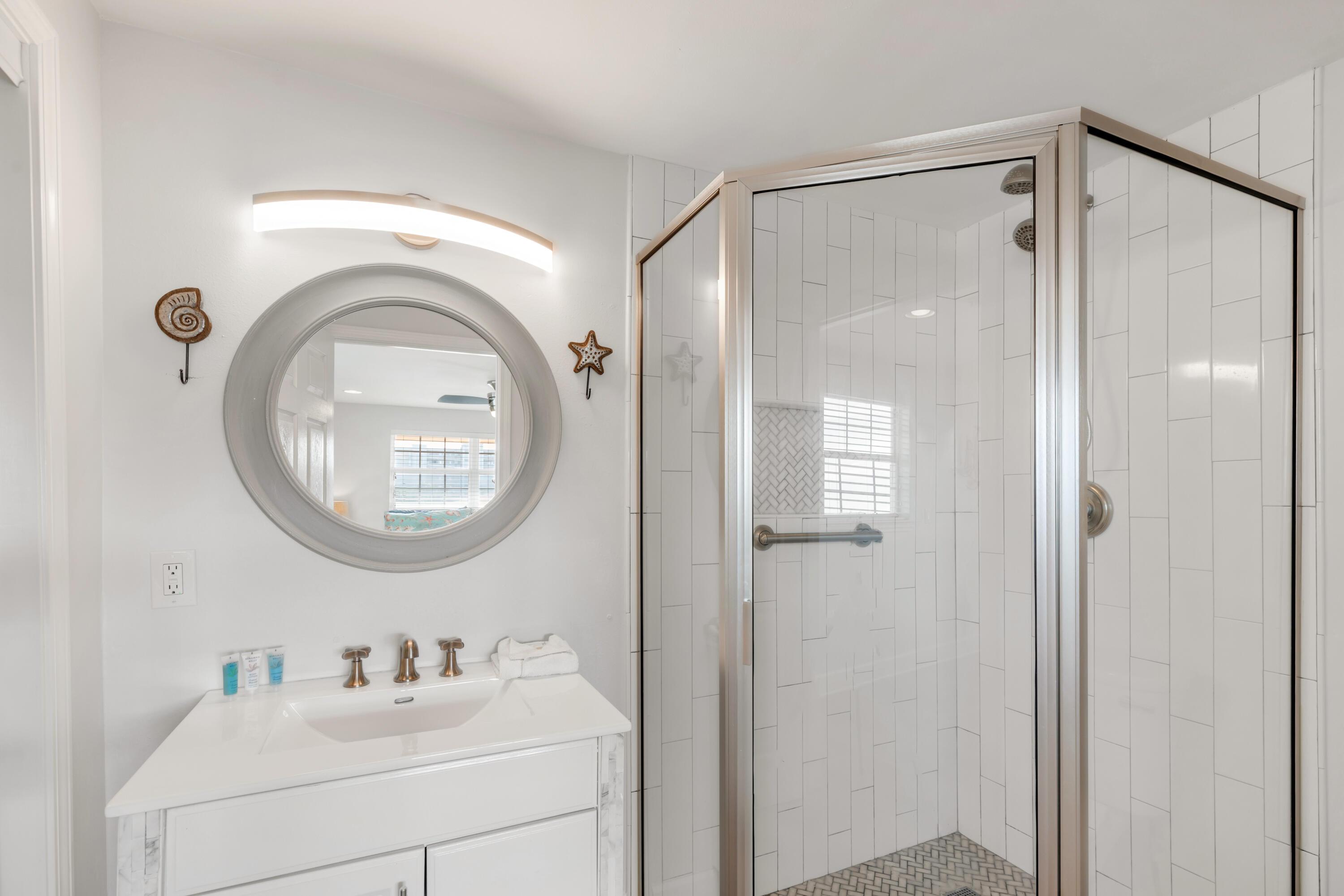 Destin, Florida, 32541, United States, 6 Bedrooms Bedrooms, ,6 BathroomsBathrooms,Residential,For Sale,1996385