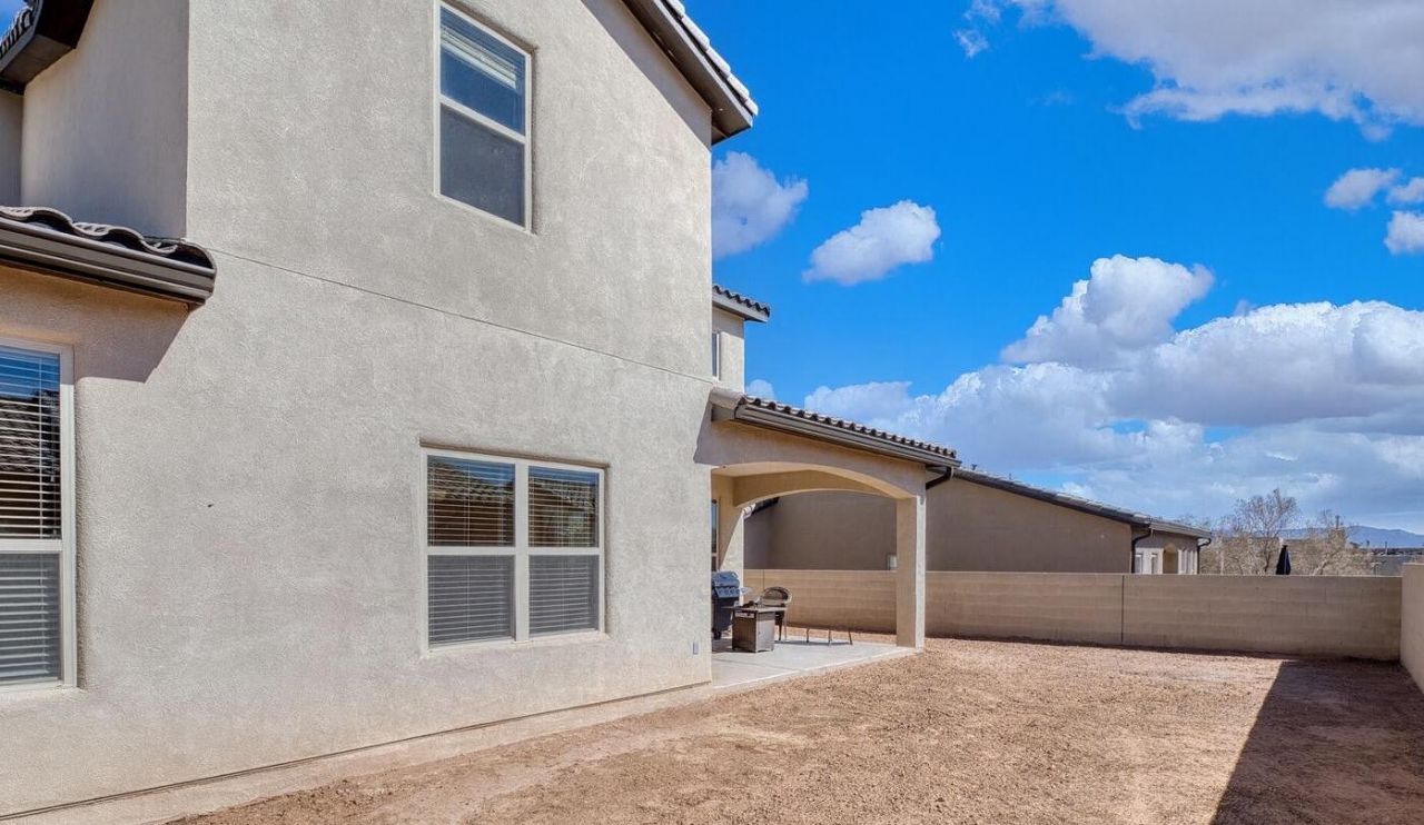 Rio Rancho, New Mexico, 87144, United States, 5 Bedrooms Bedrooms, ,3 BathroomsBathrooms,Residential,For Sale,2003213