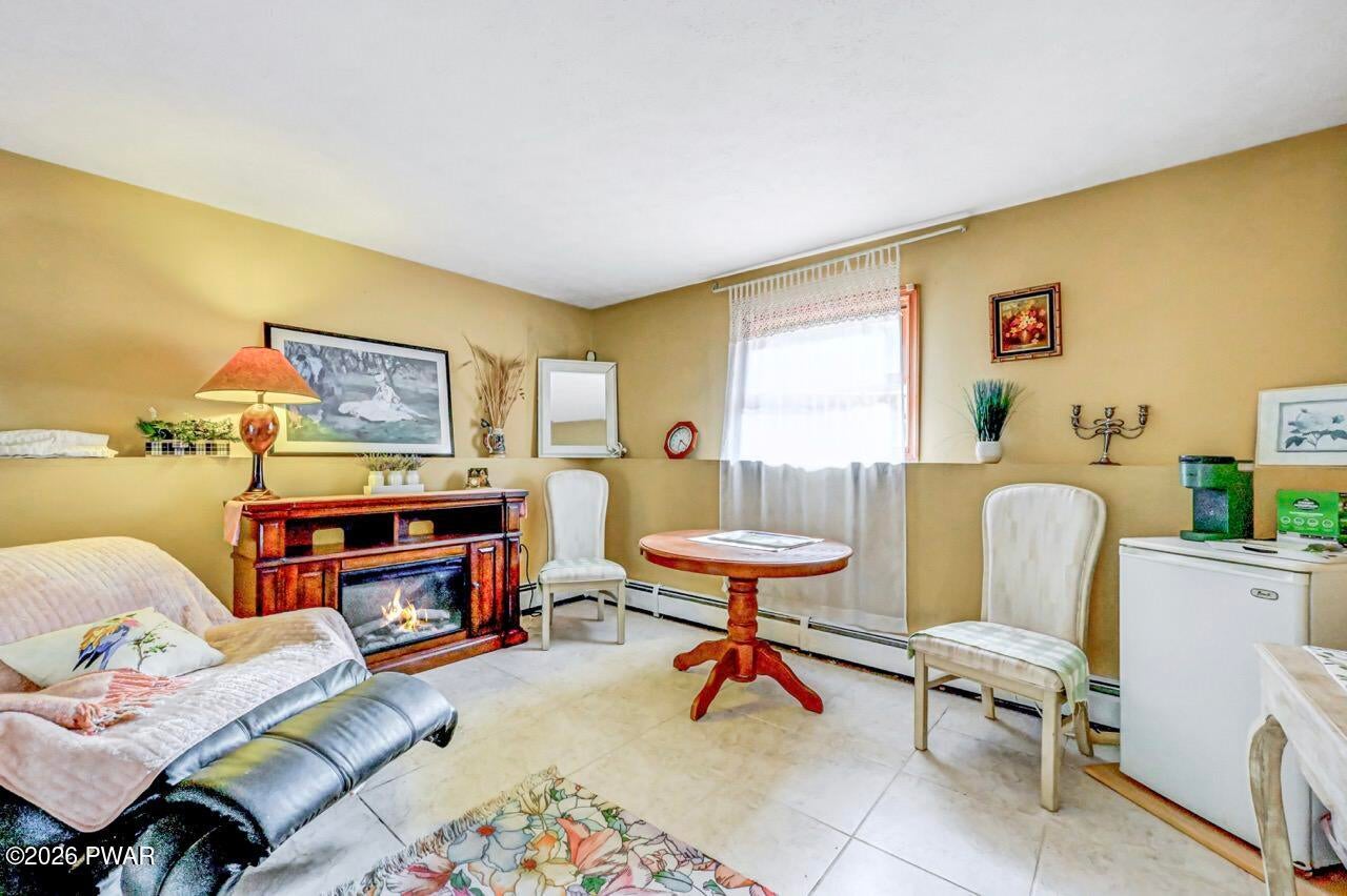 Hawley, Pennsylvania, 18428, United States, 3 Bedrooms Bedrooms, ,3 BathroomsBathrooms,Residential,For Sale,2045204