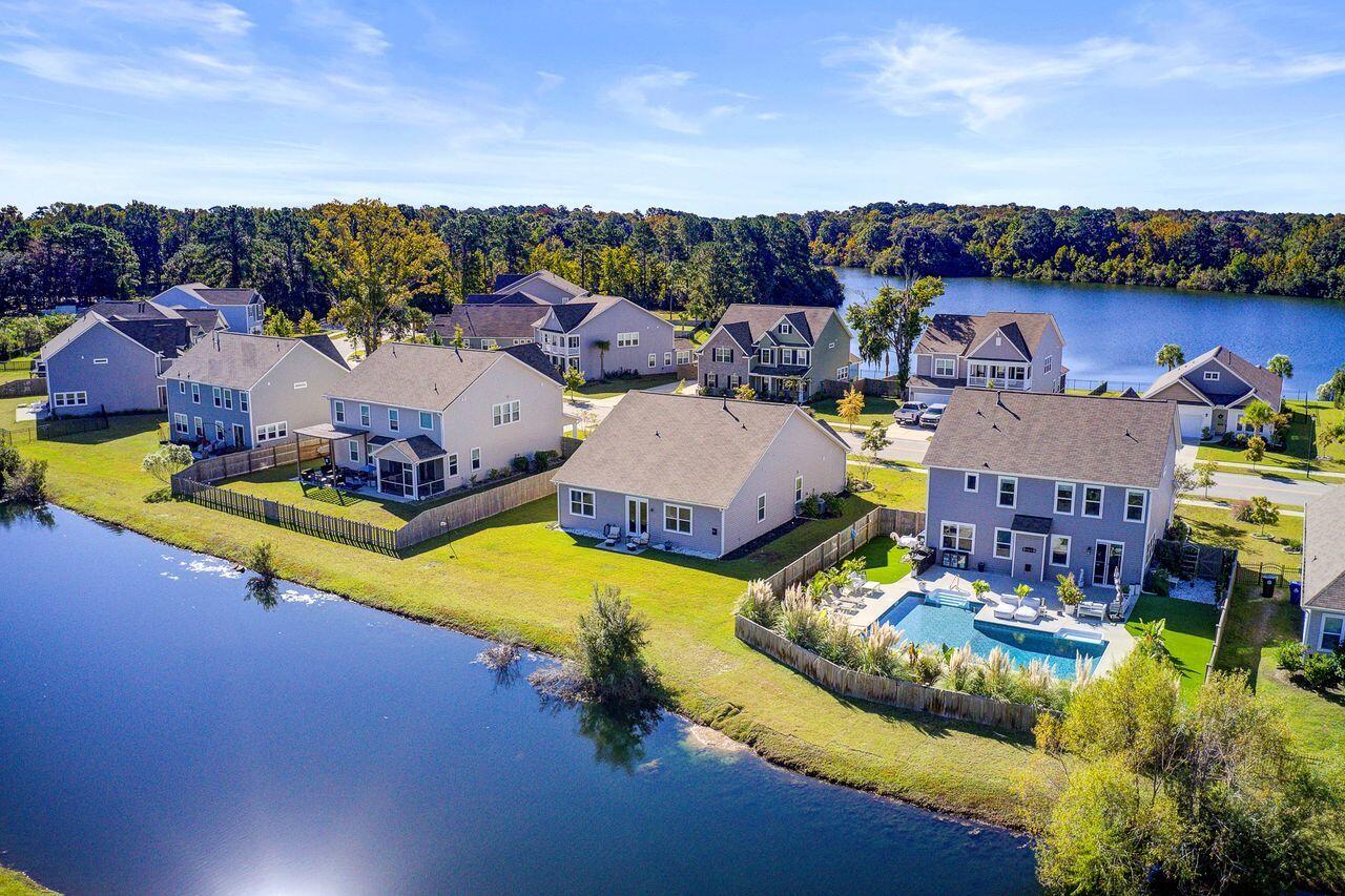 Johns Island, South Carolina, 29455, United States, 4 Bedrooms Bedrooms, ,2 BathroomsBathrooms,Residential,For Sale,1967653