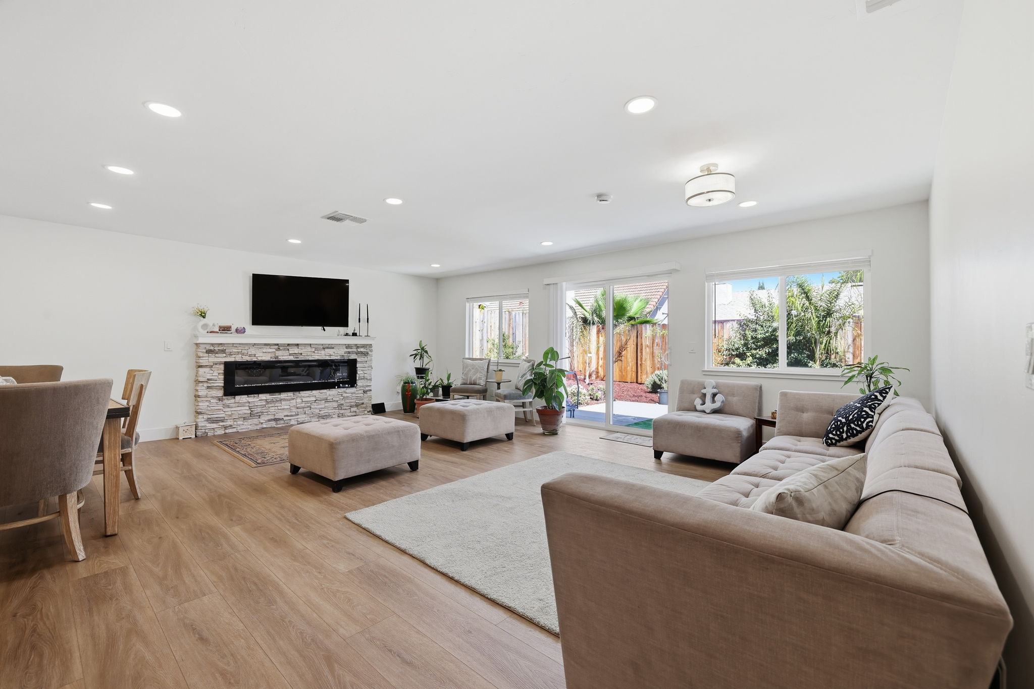  7014 Checkerbloom Way, Citrus Heights, CA 95610 - 物件實景