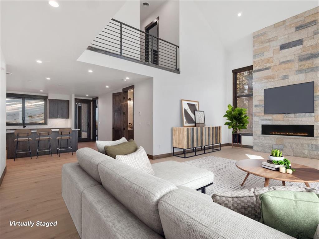 BRECKENRIDGE, Colorado, 80424, United States, 4 Bedrooms Bedrooms, ,4 BathroomsBathrooms,Residential,For Sale,1993219