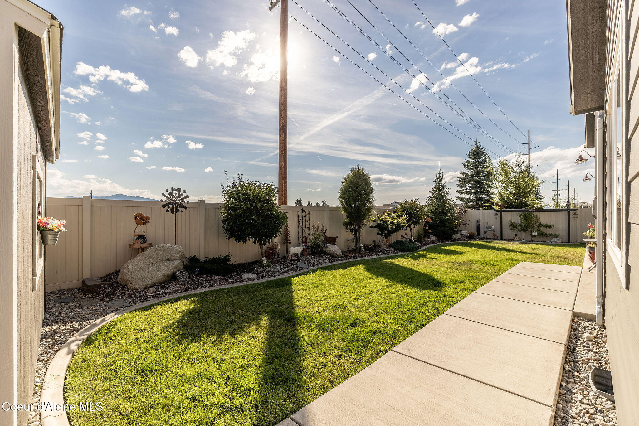 Coeur D'alene, Idaho, 83815, United States, 3 Bedrooms Bedrooms, ,1 BathroomBathrooms,Residential,For Sale,1927232