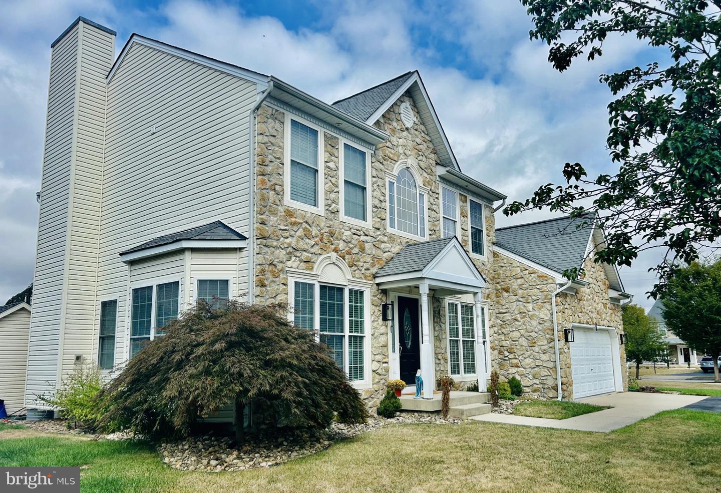 Dillsburg, Pennsylvania, 17019, United States, 4 Bedrooms Bedrooms, ,3 BathroomsBathrooms,Residential,For Sale,1956181