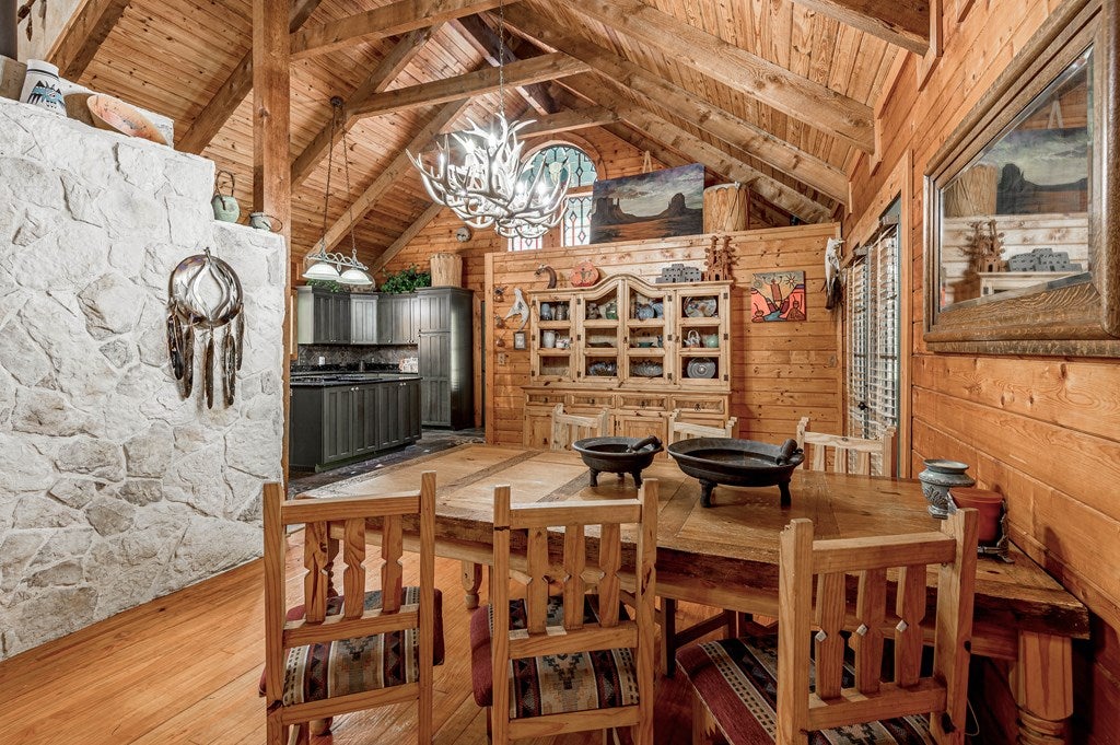 Nacogdoches, Texas, 75964, United States, 3 Bedrooms Bedrooms, ,2 BathroomsBathrooms,Residential,For Sale,1753235