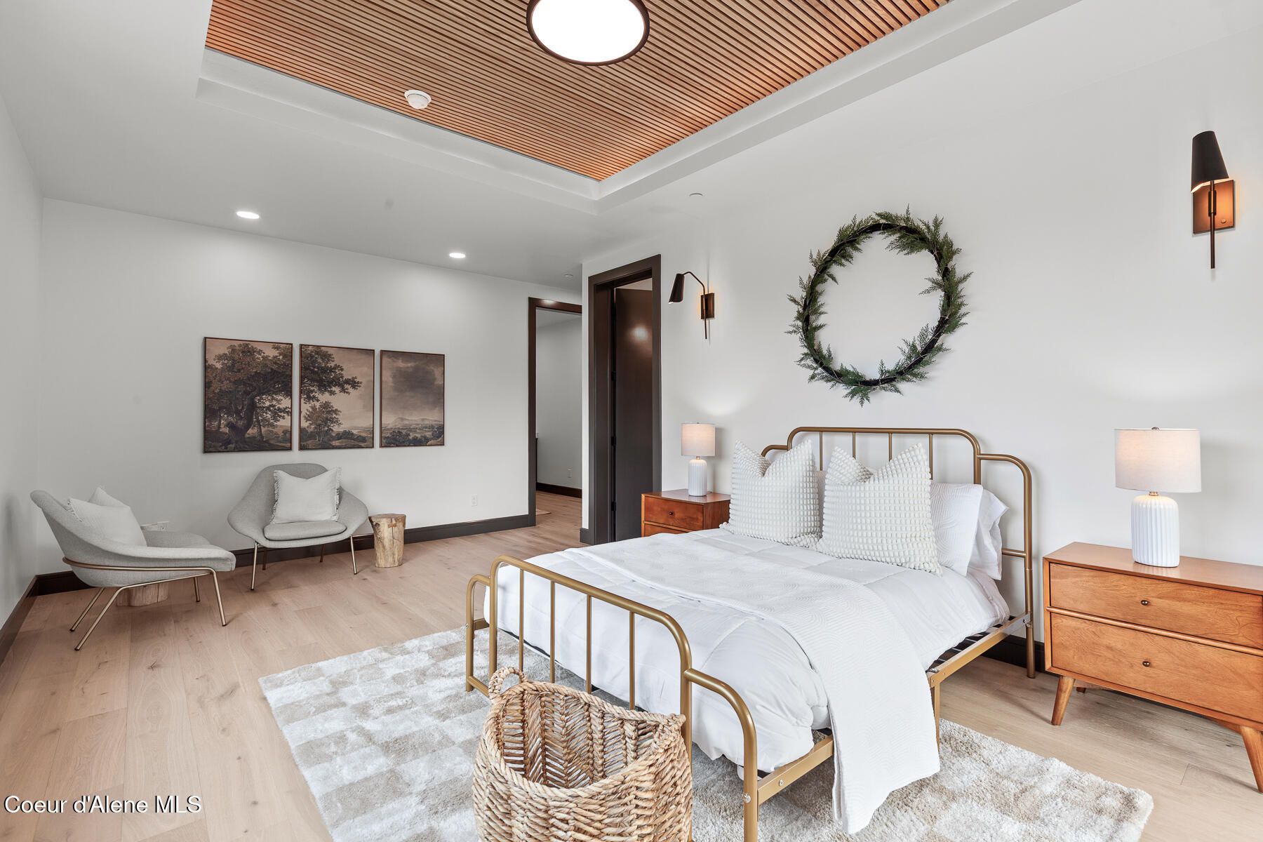 Coeur d'Alene, Idaho, 83814, United States, 3 Bedrooms Bedrooms, ,4 BathroomsBathrooms,Residential,For Sale,1977257