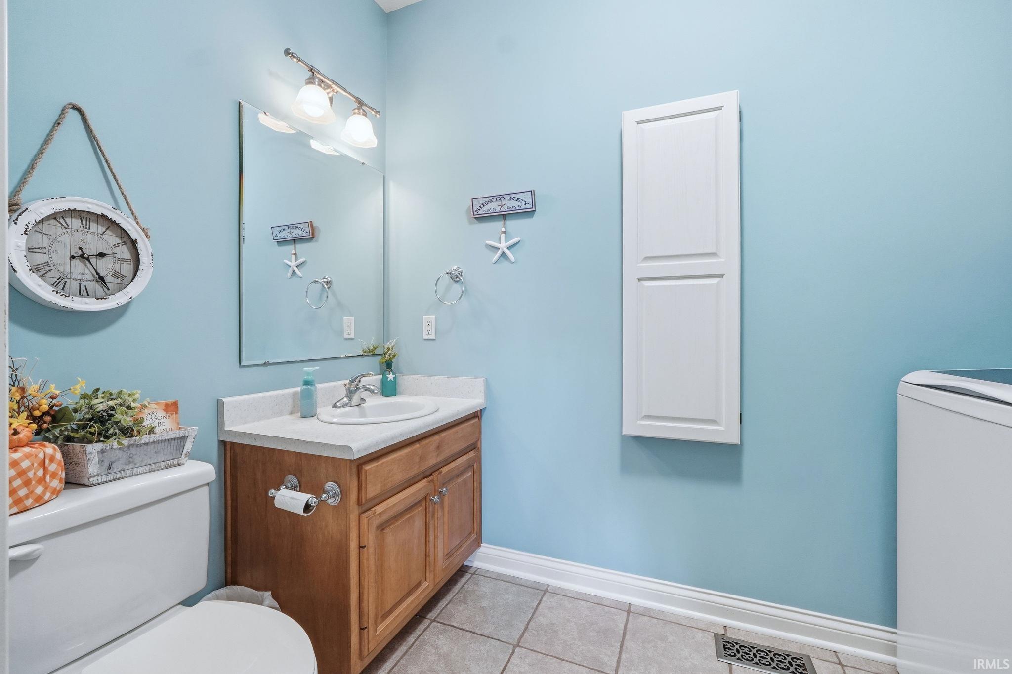 Woodburn, Indiana, 46797, United States, 3 Bedrooms Bedrooms, ,4 BathroomsBathrooms,Residential,For Sale,1987372