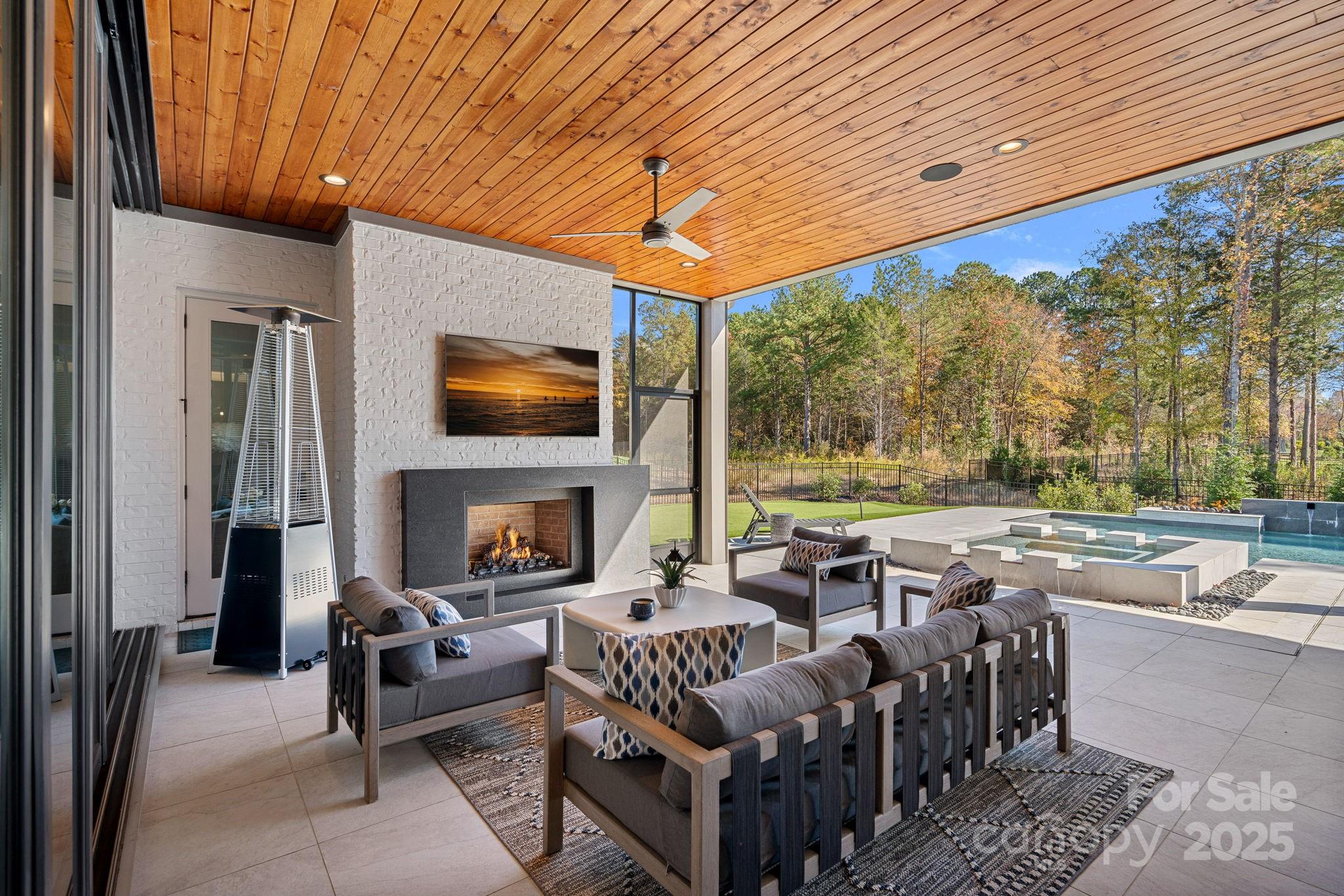 Davidson, North Carolina, 28036, United States, 5 Bedrooms Bedrooms, ,7 BathroomsBathrooms,Residential,For Sale,1989460