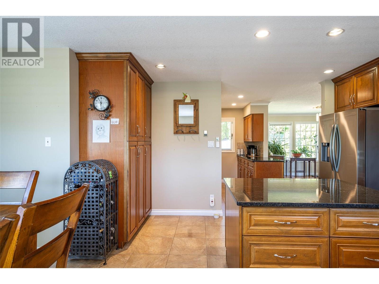 VERNON, British Columbia, V1H 1X1, CA, 4 Bedrooms Bedrooms, ,3 BathroomsBathrooms,Residential,For Sale,1948801