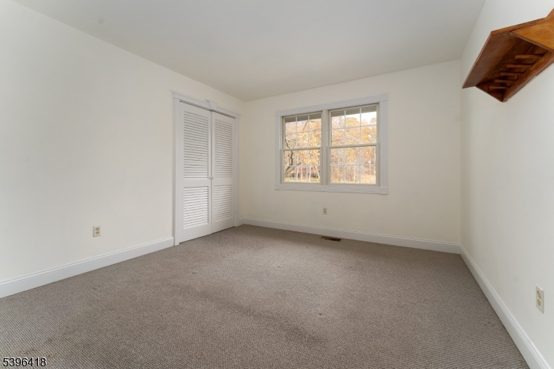 Raritan Twp., New Jersey, 08822, United States, 3 Bedrooms Bedrooms, ,2 BathroomsBathrooms,Residential,For Sale,1991179