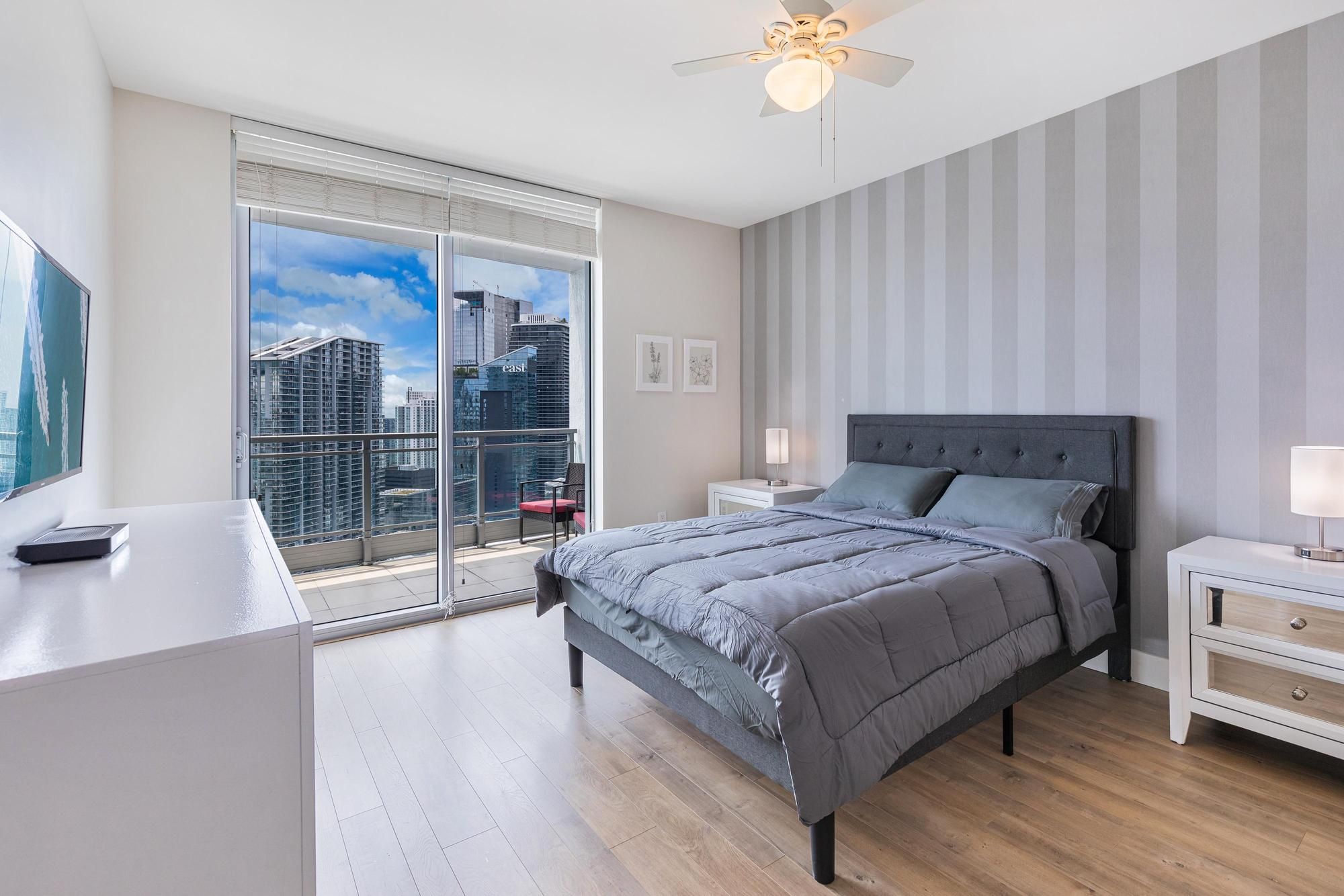  90 Sw 3rd St,Miami, FL, 33130 - 物件實景