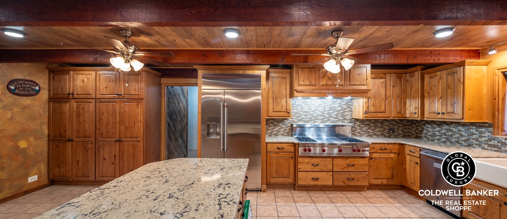 Garden City, Kansas, 67846, United States, 4 Bedrooms Bedrooms, ,Residential,For Sale,2003039