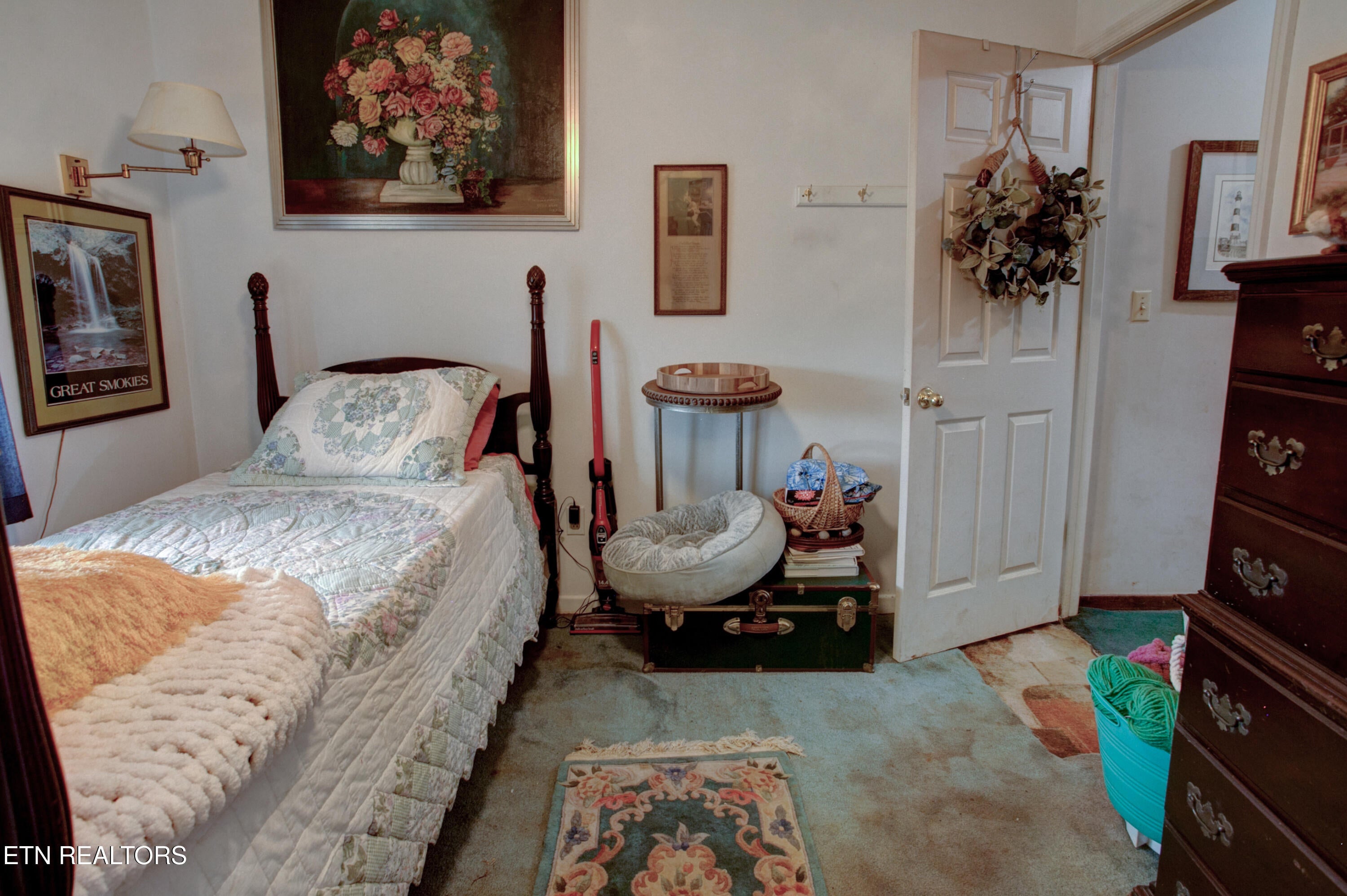 Maryville, Tennessee, 37801, United States, 3 Bedrooms Bedrooms, ,4 BathroomsBathrooms,Residential,For Sale,1994360