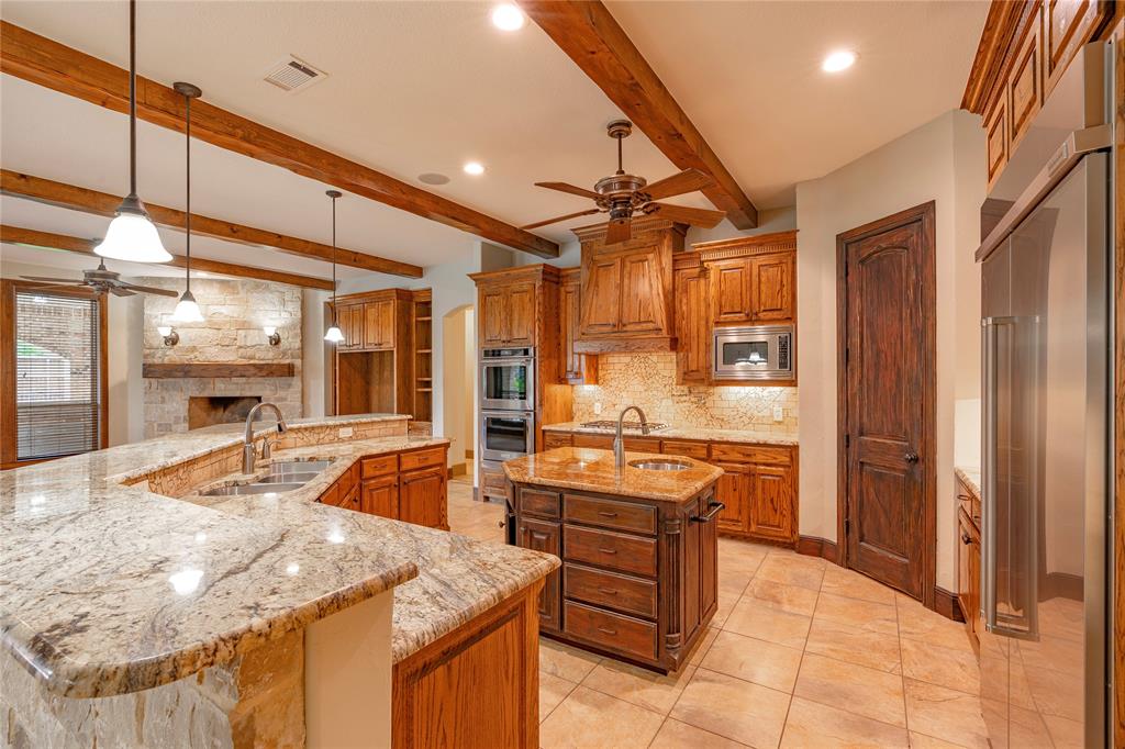 Midlothian, Texas, 76065, United States, 5 Bedrooms Bedrooms, ,7 BathroomsBathrooms,Residential,For Sale,1975064