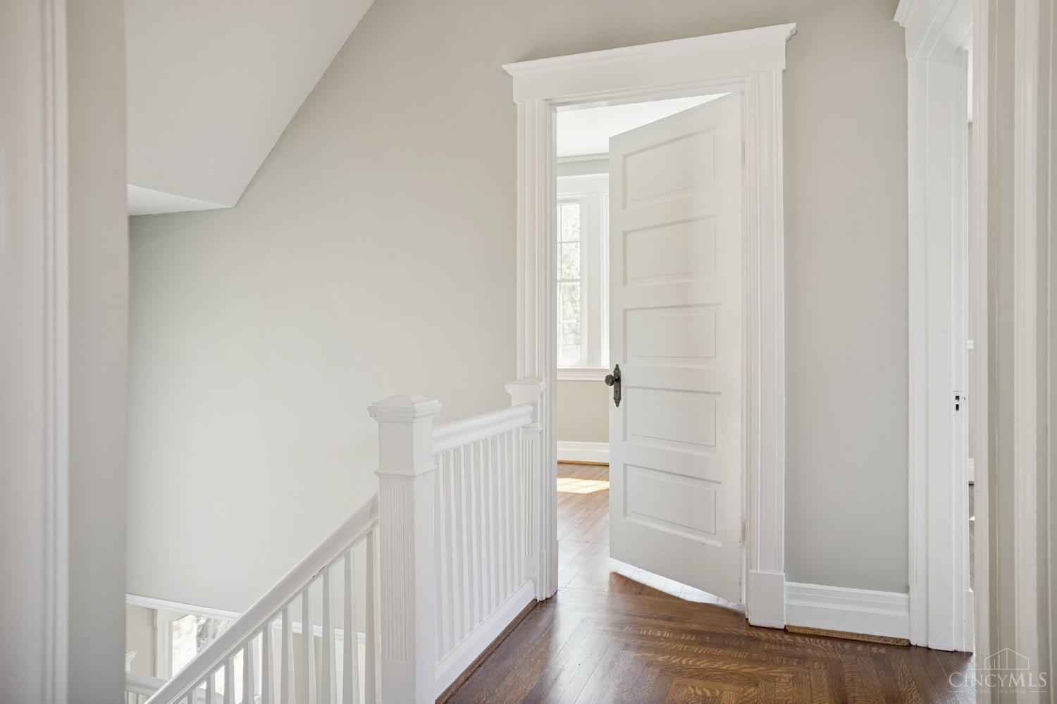 Cincinnati, Ohio, 45227, United States, 5 Bedrooms Bedrooms, ,3 BathroomsBathrooms,Residential,For Sale,1939173