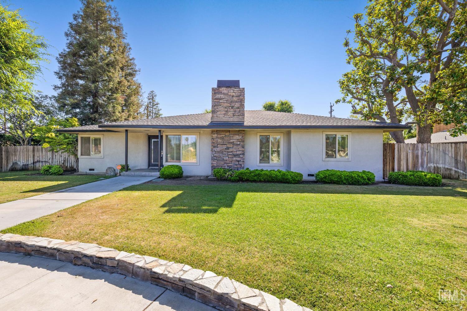 Bakersfield, California, 93301, United States, 3 Bedrooms Bedrooms, ,3 BathroomsBathrooms,Residential,For Sale,1819046