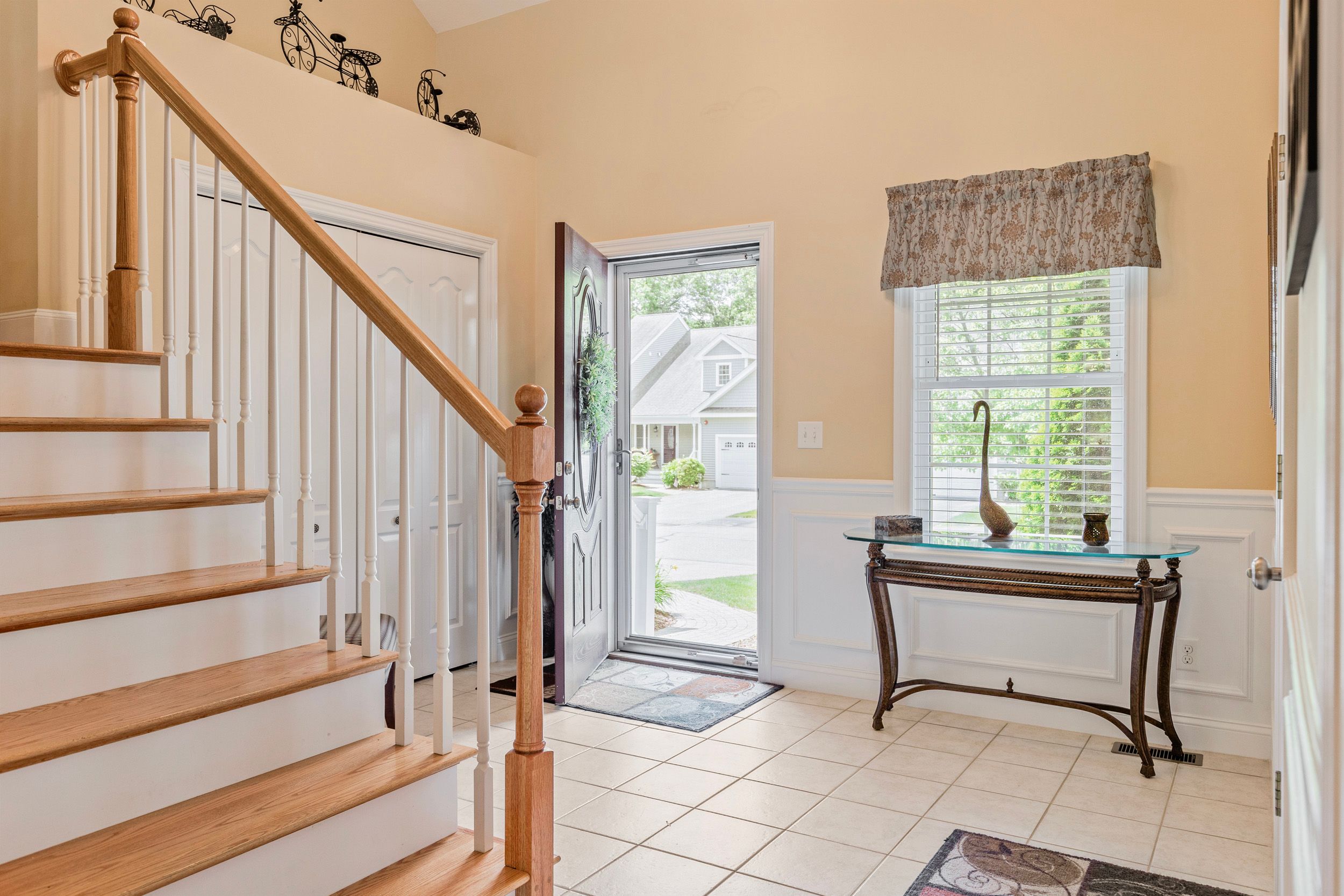  16 Ashton Lane, Millbury, MA 01527 - 物件實景
