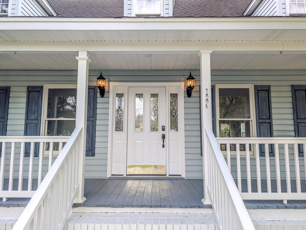 Moncks Corner, South Carolina, 29461, United States, 4 Bedrooms Bedrooms, ,3 BathroomsBathrooms,Residential,For Sale,1986405