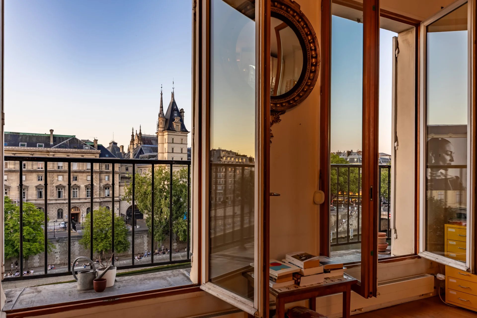Paris 6th, Île-de-France, 75006, FR, ,1 BathroomBathrooms,Residential,For Sale,1837265